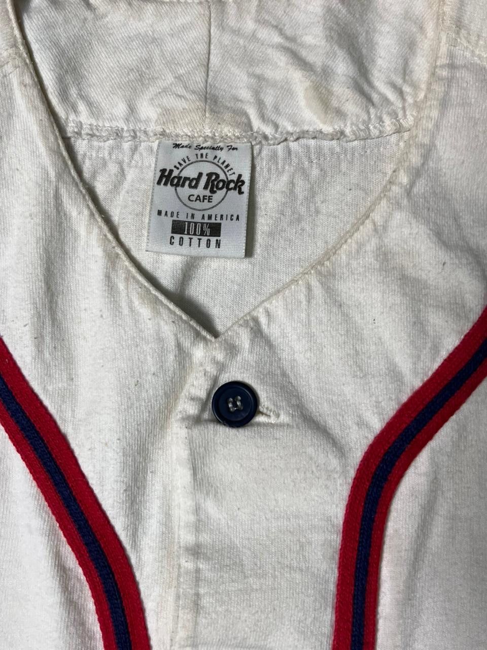Hard Rock Cafe Vintage Hard Rock Cafe Size US M / EU 48-50 / 2 - 5 Thumbnail
