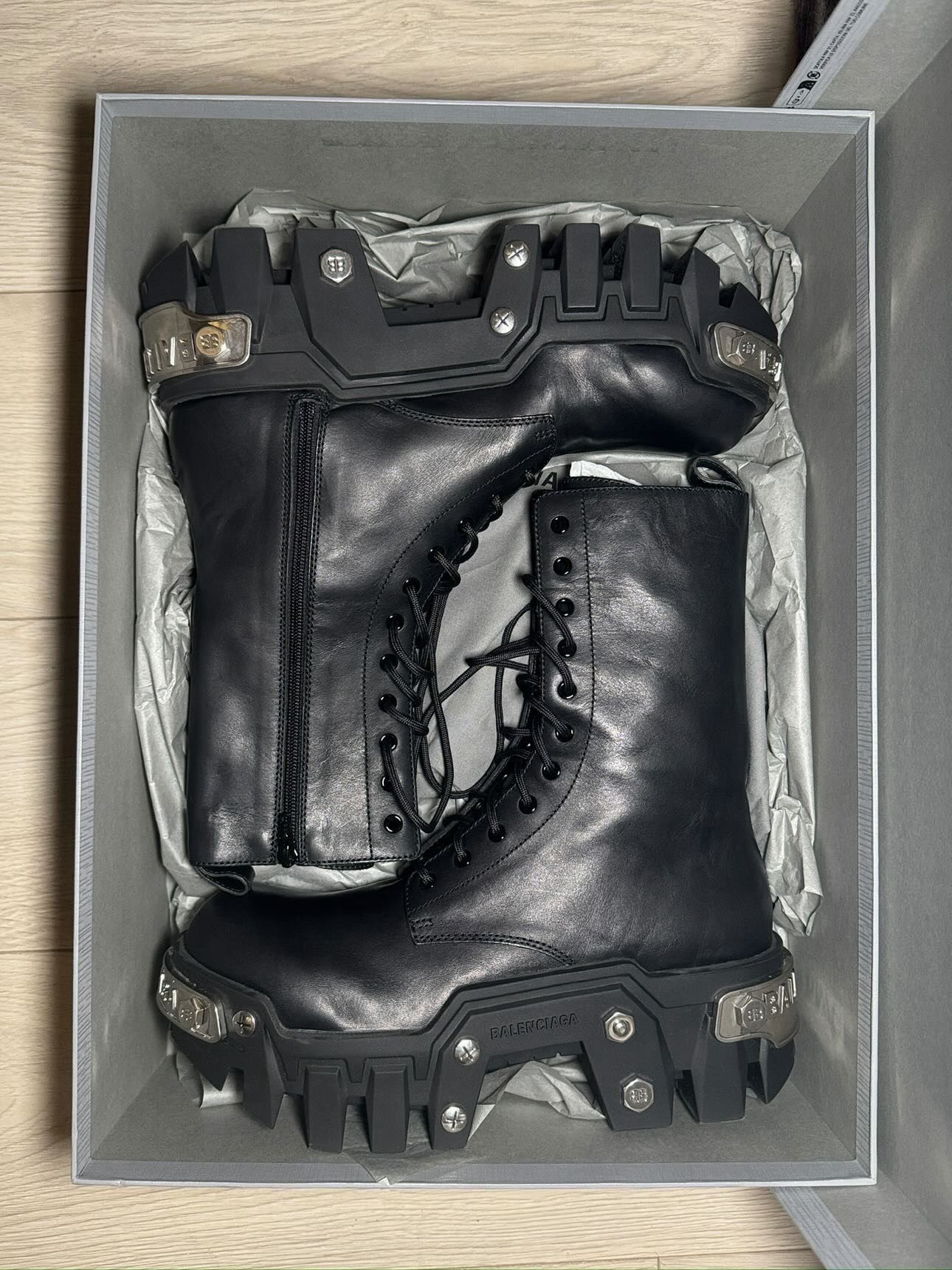 Balenciaga Bulldozer | Grailed