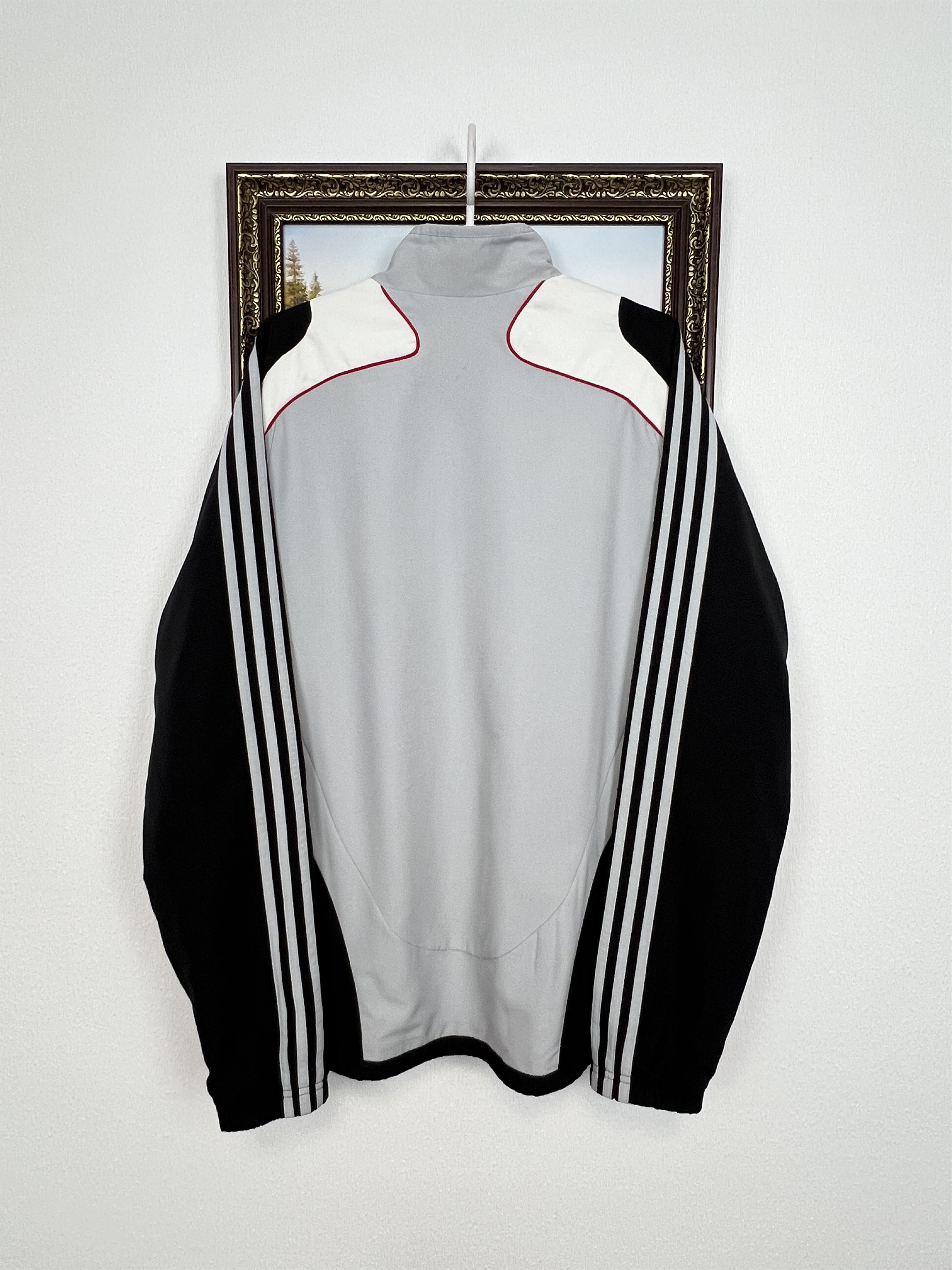 Adidas Vintage Adidas Liverpool Football Jacket Soccer Top YNWA Size US L / EU 52-54 / 3 - 15 Thumbnail