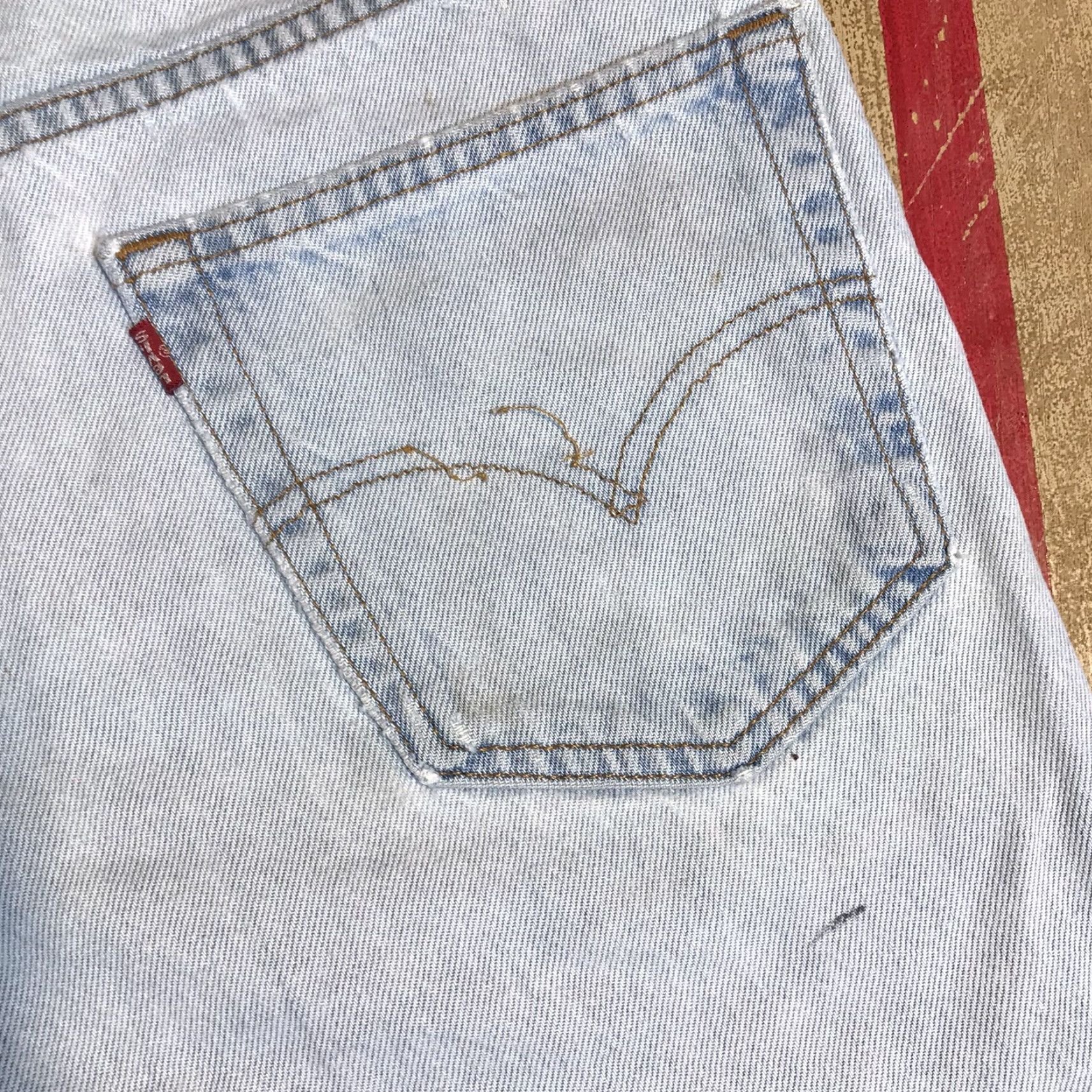 Levi's VINTAGE Levi's 550 Shorts Womens 32 Denim Cut-Off 90s Distressed Blue Jeans USA 5-Pocket Womens Mens Size 24" / US 00 / IT 34 - 3 Thumbnail