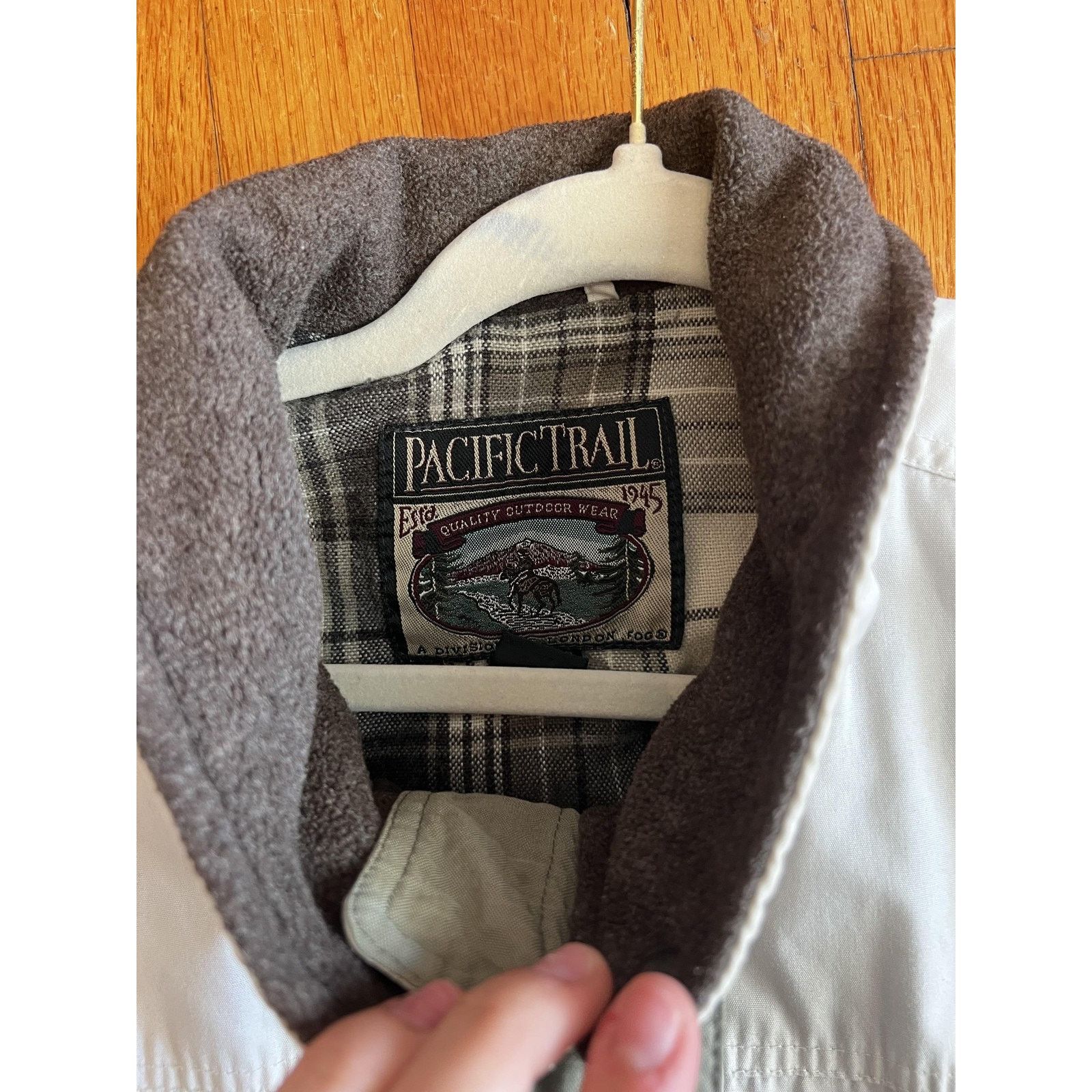 Pacific Trail Pacific Trail Jacket Womens Medium Beige Full Zip Hiking Size M / US 6-8 / IT 42-44 - 3 Thumbnail