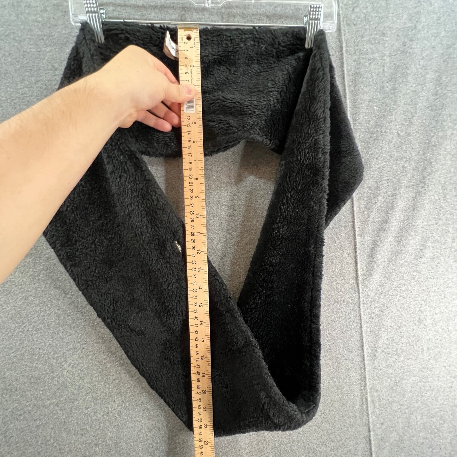 Calvin Klein Calvin Klein Black Faux Fur Women's Scarves Super Soft Size ONE SIZE - 4 Thumbnail