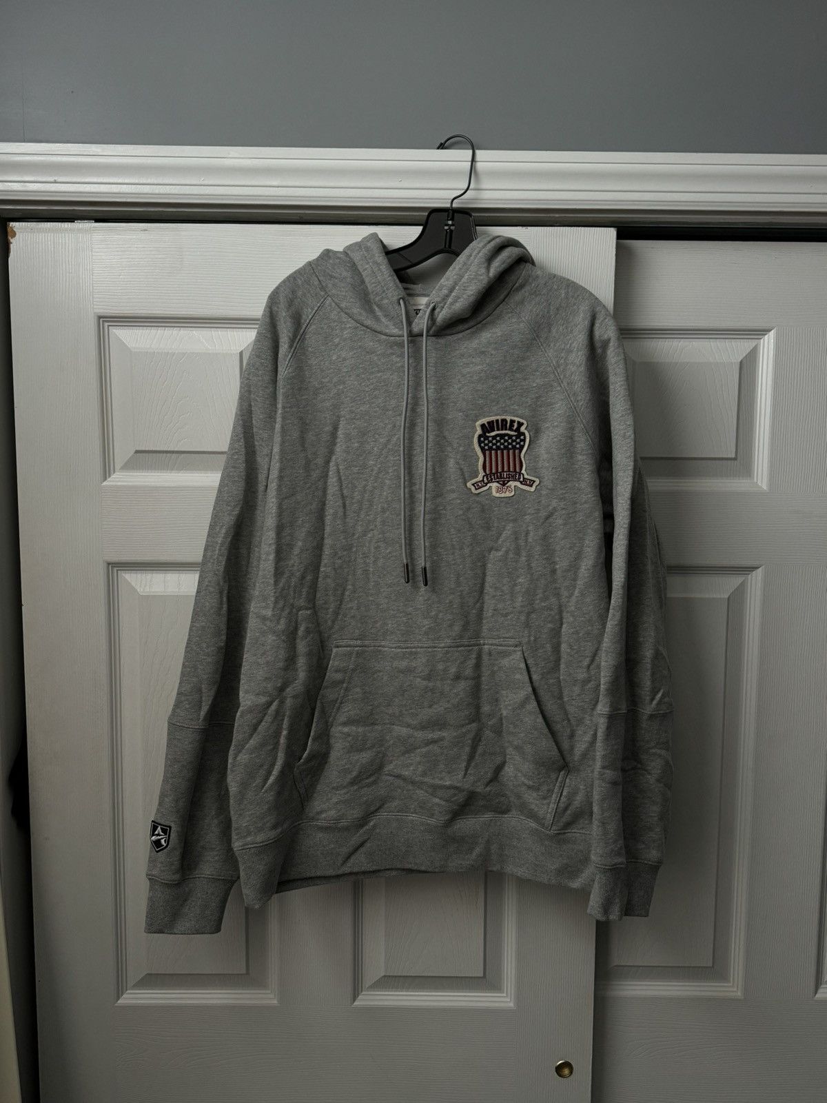 Avirex Avirex grey hoodie size L (matching sweats also available) Size US L / EU 52-54 / 3 - 6 Thumbnail