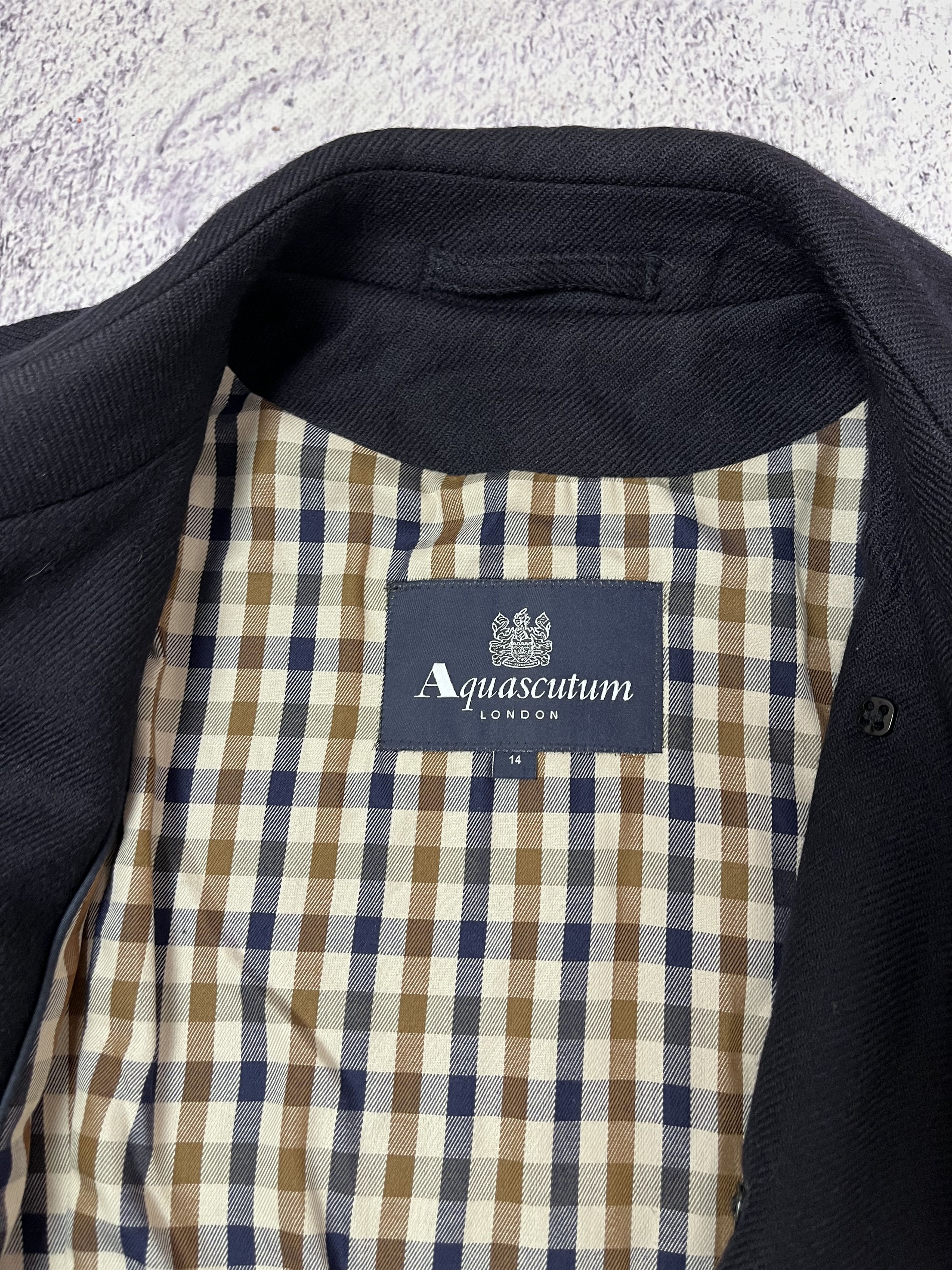 Aquascutum × Japanese Brand Women’s coats Aquascutum London size 14 Size XL / US 12-14 / IT 48-50 - 9 Thumbnail