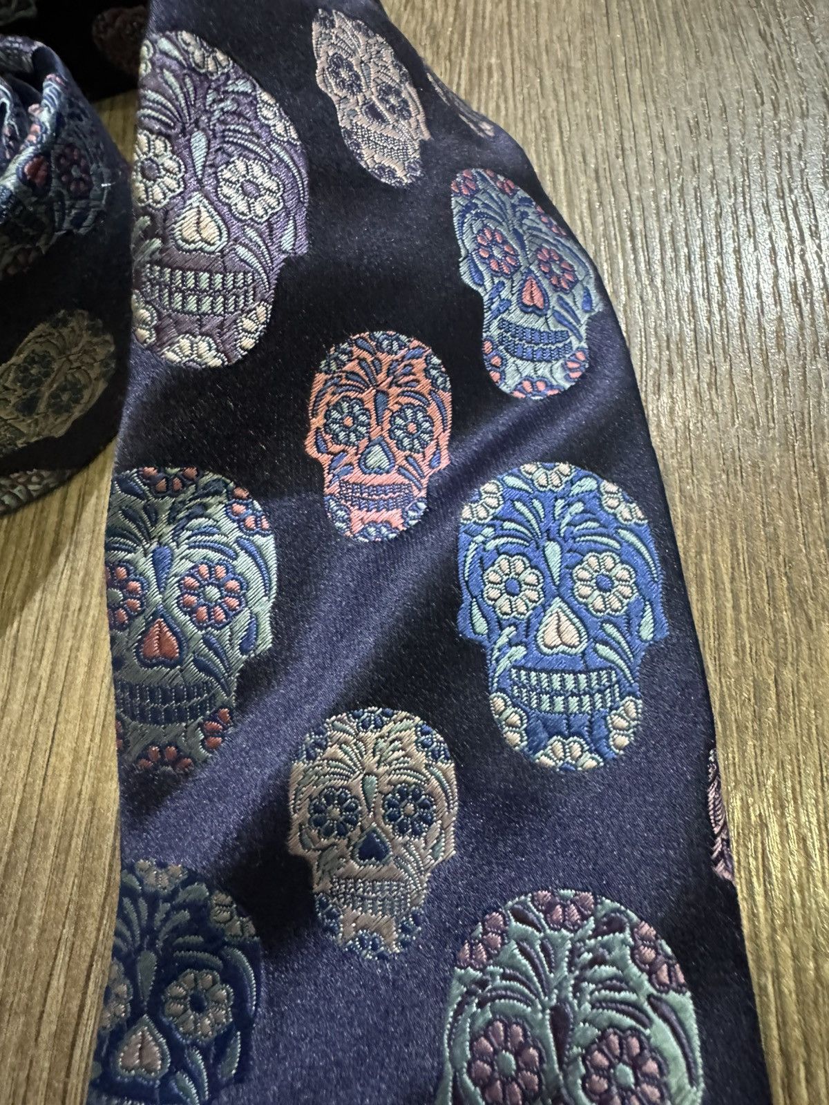 Other UK Limited Edition Navy & Blue Skull Silk Tie By Van Buck UK Size ONE SIZE - 9 Thumbnail