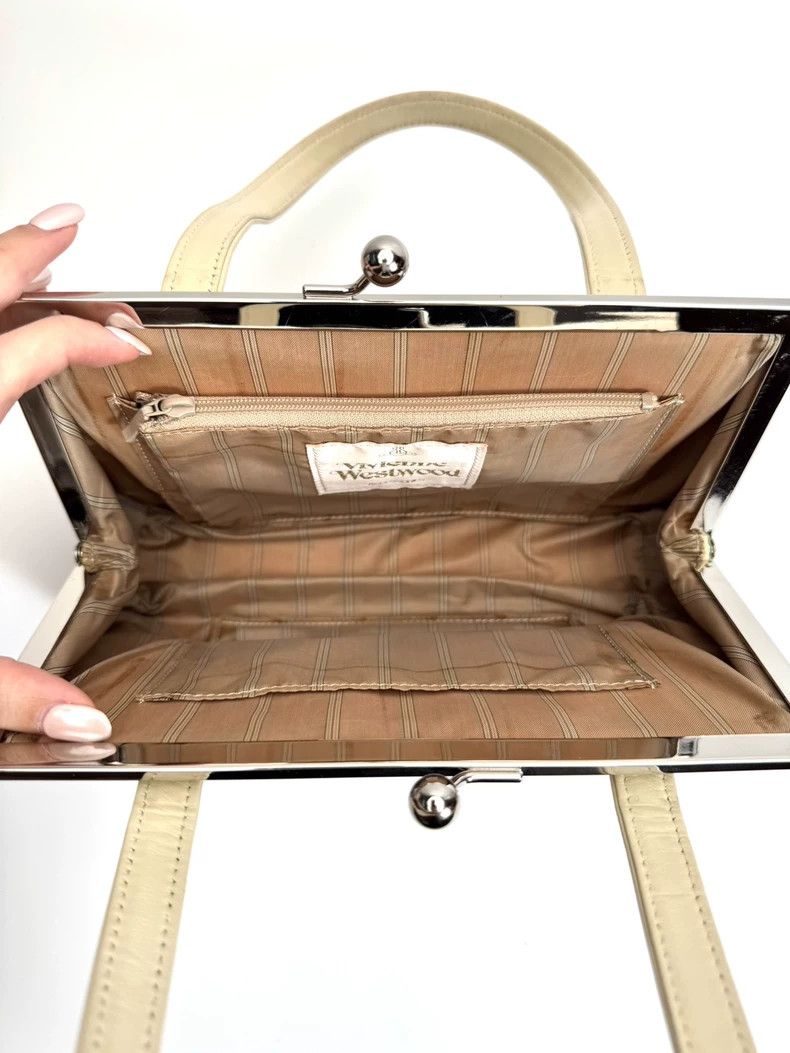 Vivienne Westwood Vivienne Westwood Limited edition gold purse in Japan Size ONE SIZE - 7 Thumbnail