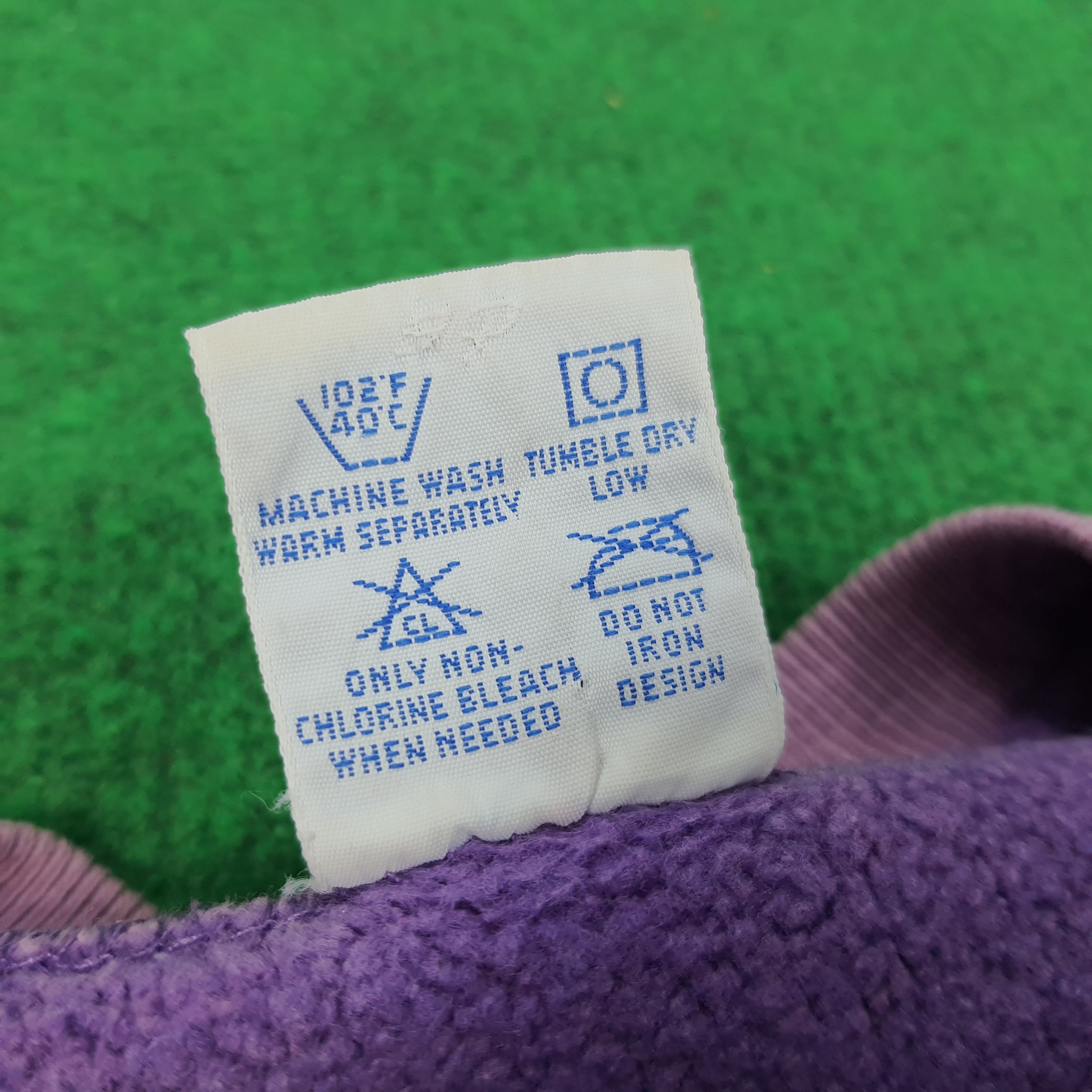 Champion × Vintage Vintage Champion Embroidered Small Logo Sweatshirt Size US S / EU 44-46 / 1 - 5 Thumbnail