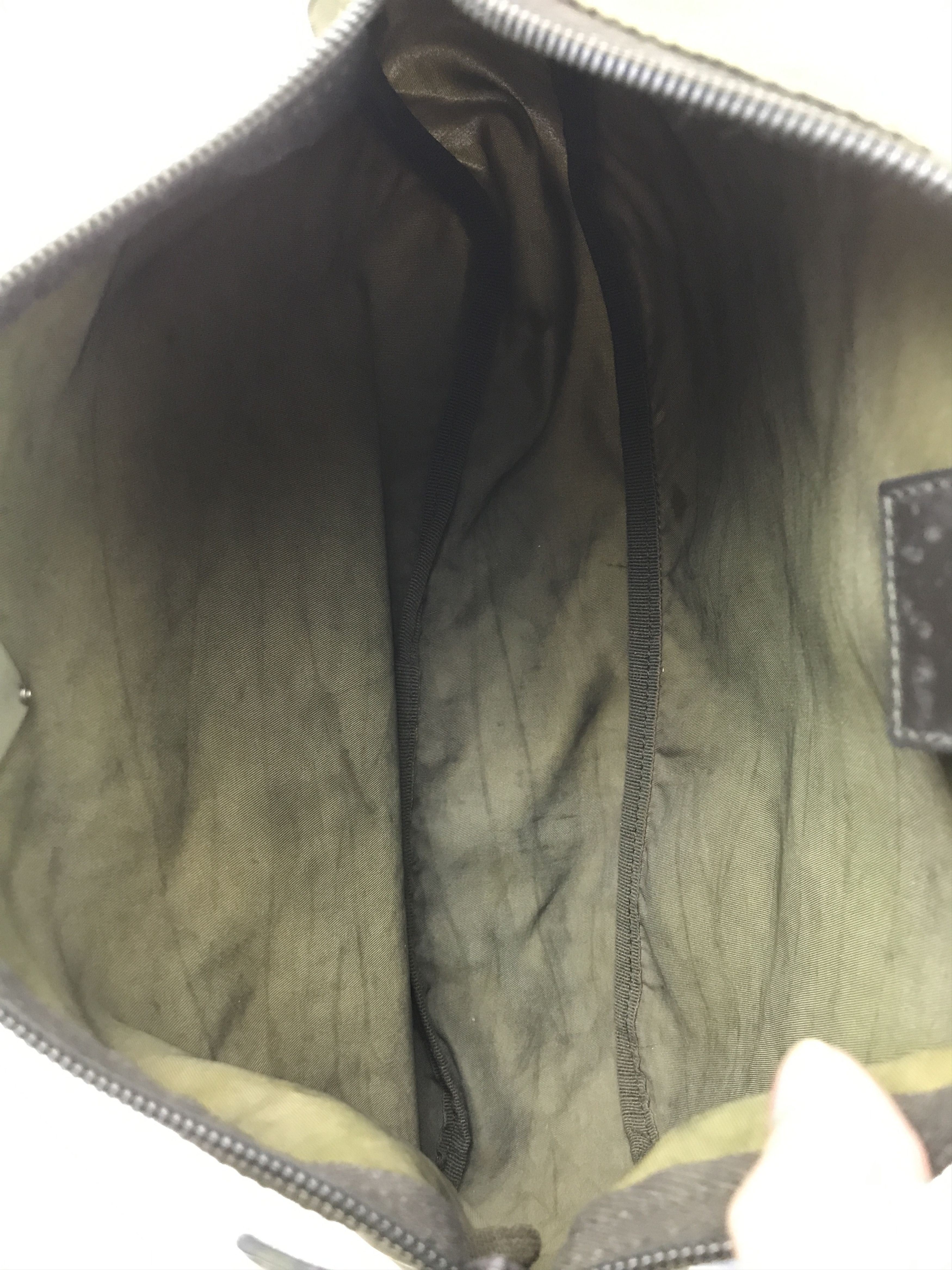 Prada × Vintage Vintage Prada Nylon Clutch Bag Size ONE SIZE - 12 Thumbnail