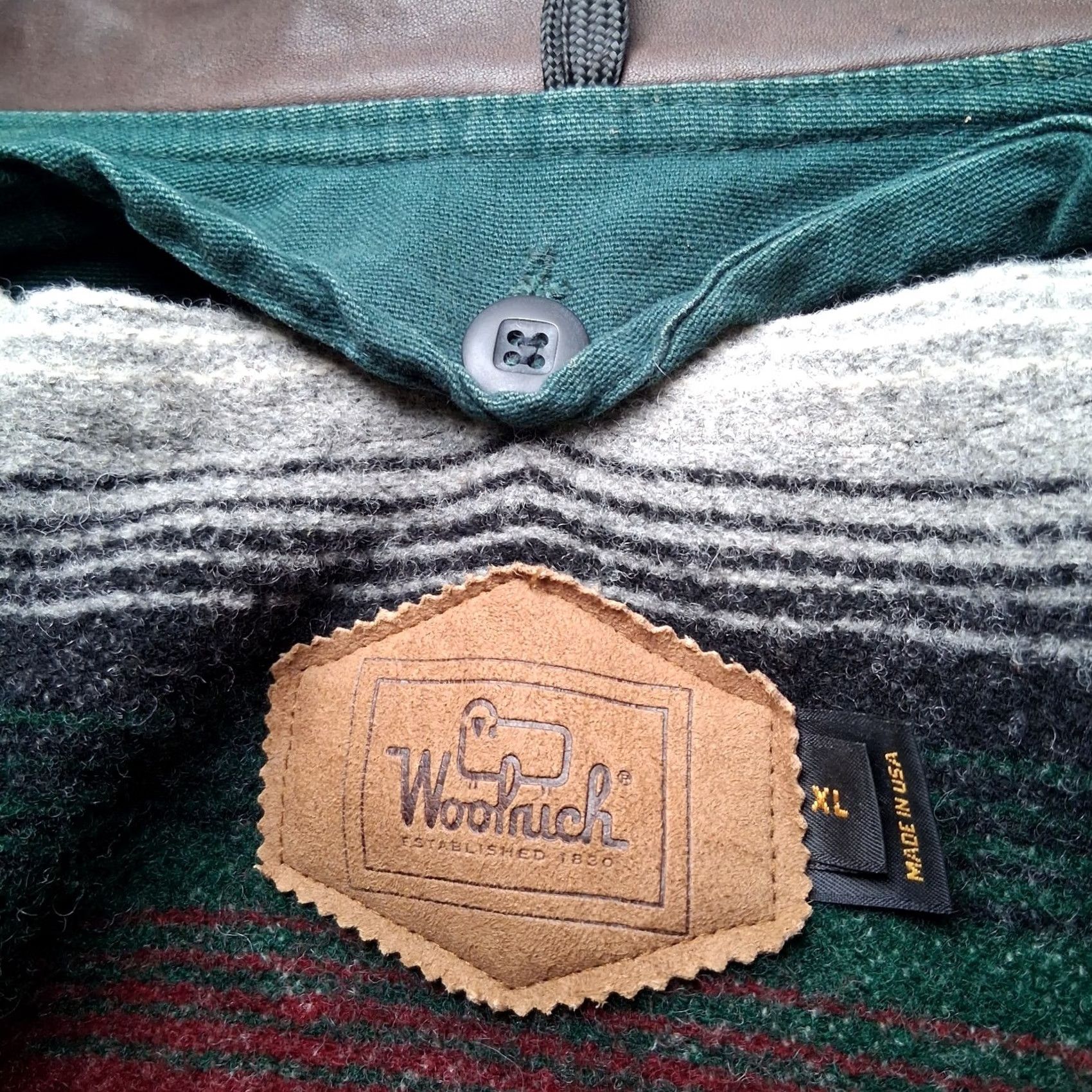 Vintage VINTAGE Woolrich Barn Chore Jacket Men XL Hunter Green Serape Blanket Lined USA Jacket Size US XL / EU 56 / 4 - 5 Thumbnail