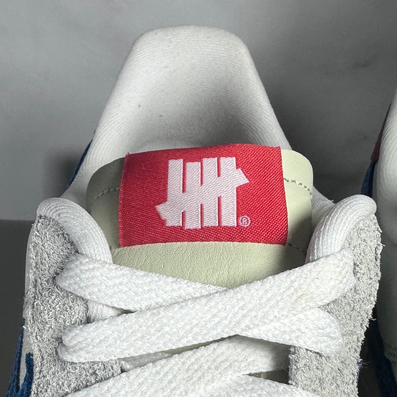 Nike × Undefeated Air Force 1 Low ‘5 On It’ Size US 8 / IT 38 - 7 Thumbnail