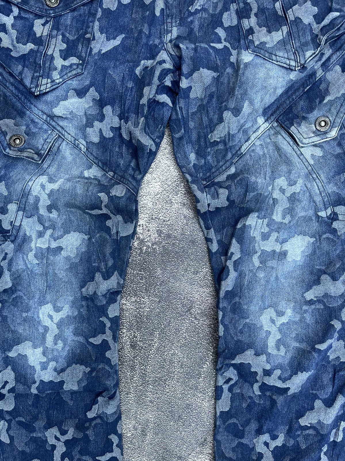 In The Attic In The Attic Multi Pocket Abstract Camo Faded Style Pants Size US 31 - 5 Thumbnail