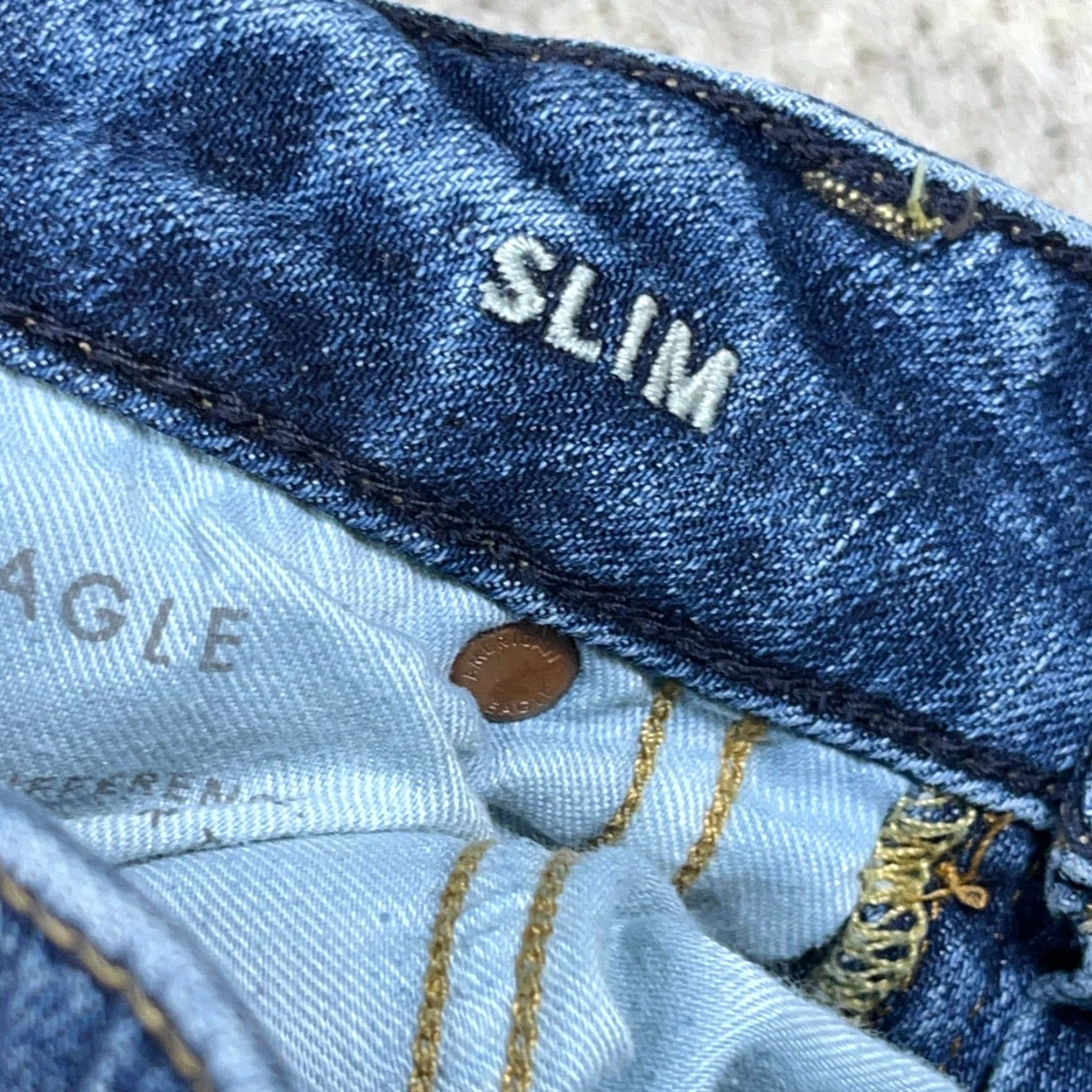 American Eagle Outfitters American Eagle Jeans Men 31x32 Slim Fit Straight Leg Distressed Faded Flex Holes Size US 31 - 4 Thumbnail