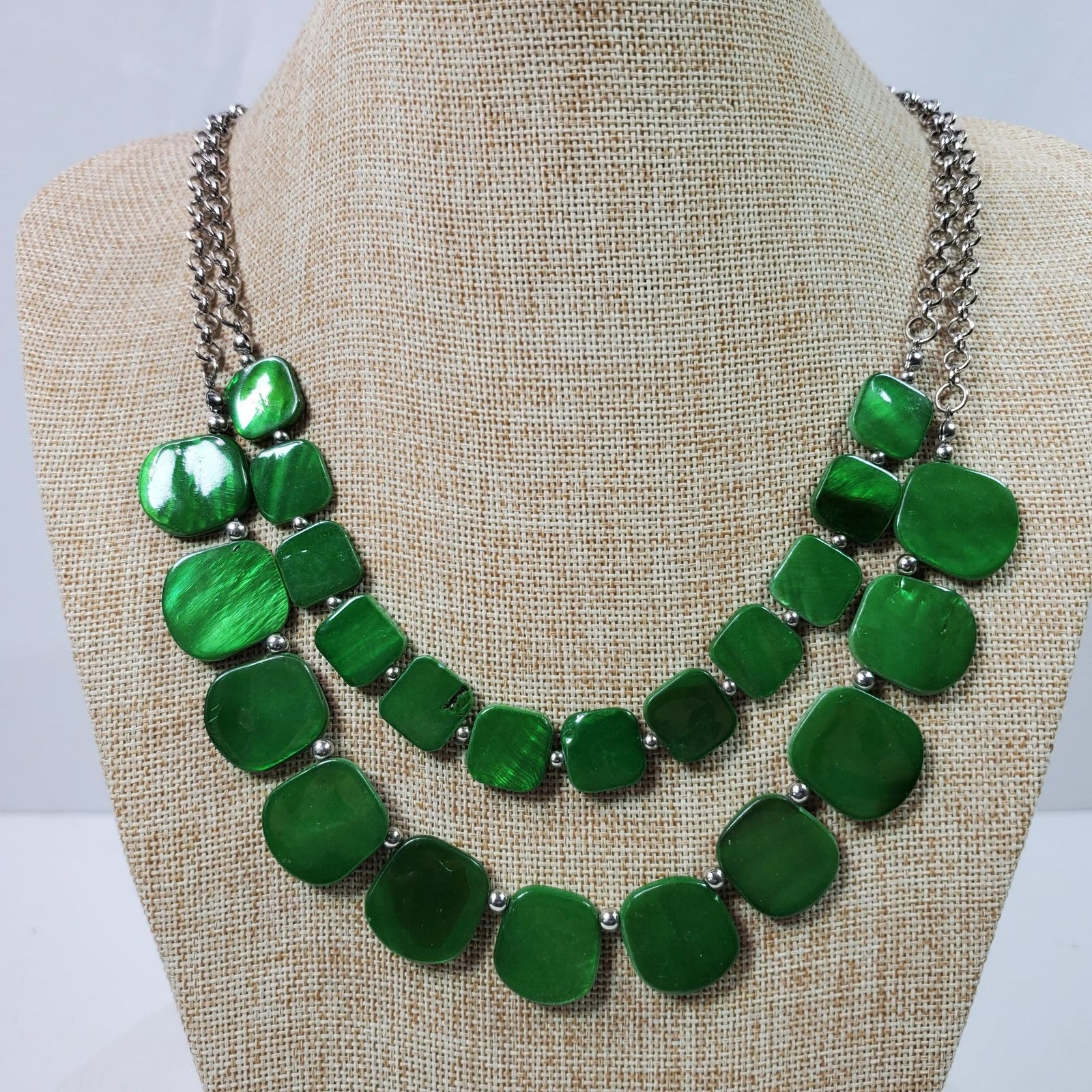 The Unbranded Brand Casual Career Green Bead Silver Tone Chain Necklace 18 Inch Size ONE SIZE - 1 Thumbnail
