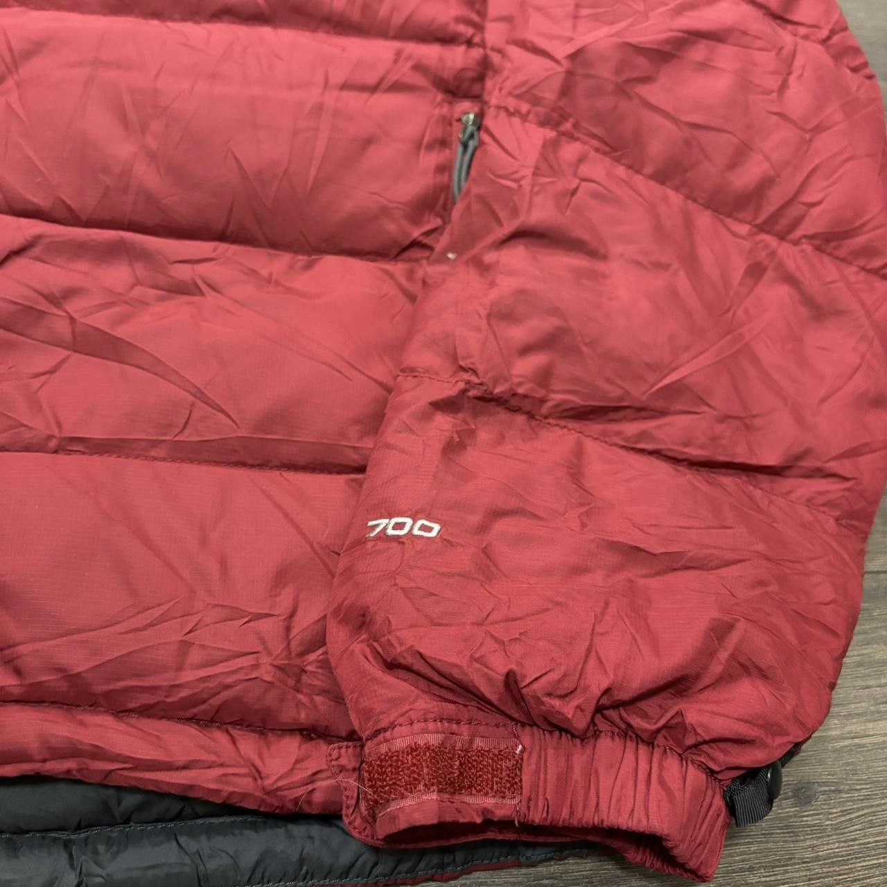 The North Face The North Face 700 puffer jacket nuptse M Red Grey Size US M / EU 48-50 / 2 - 5 Thumbnail