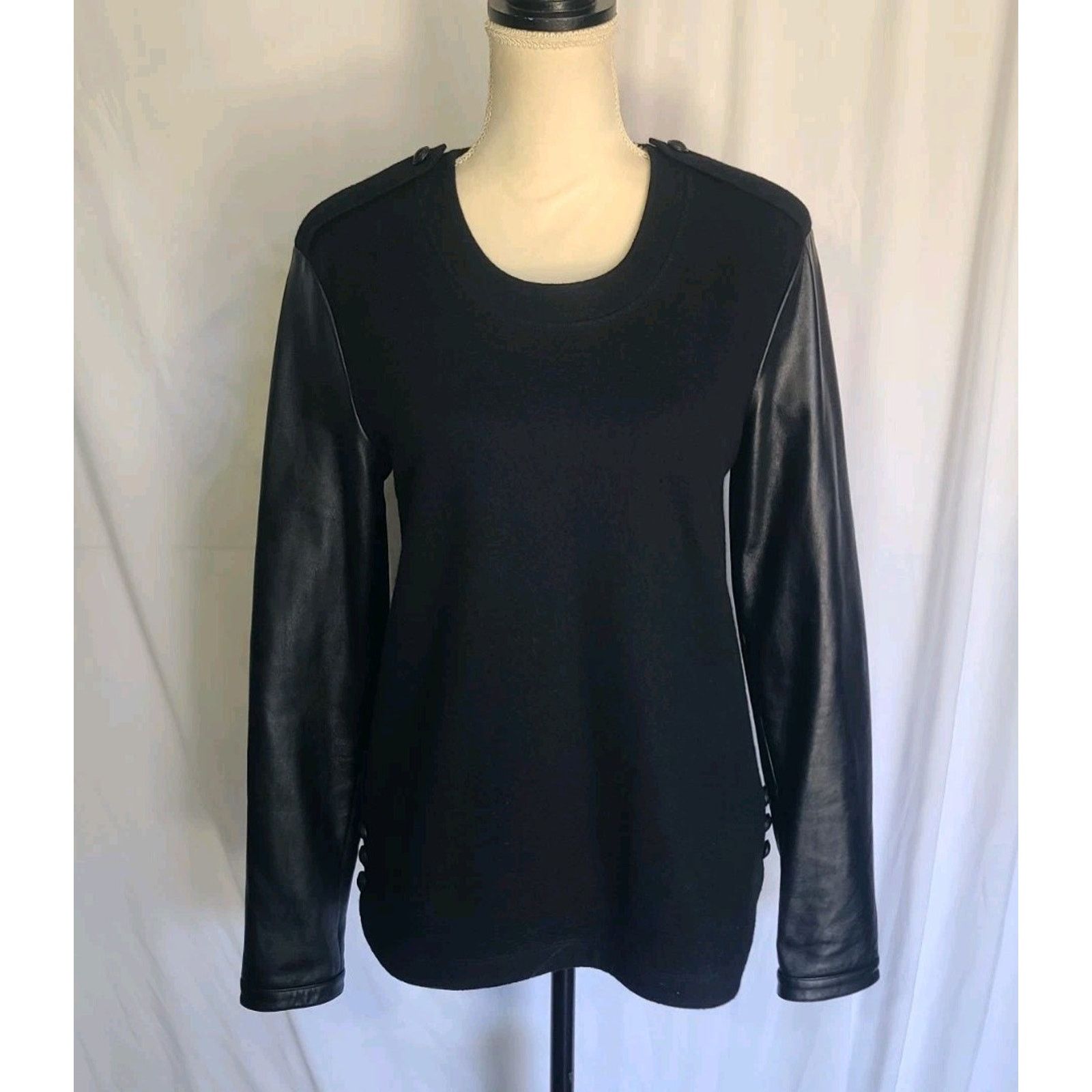 Burberry AUTHENTIC Burberry Black Wool Leather Sleeves Sweater Medium Size M / US 6-8 / IT 42-44 - 2 Thumbnail