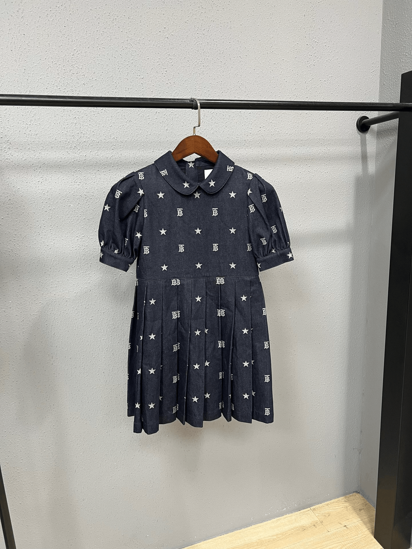 Burberry Burberry All-over Print Dress Size M / US 6-8 / IT 42-44 - 1 Thumbnail