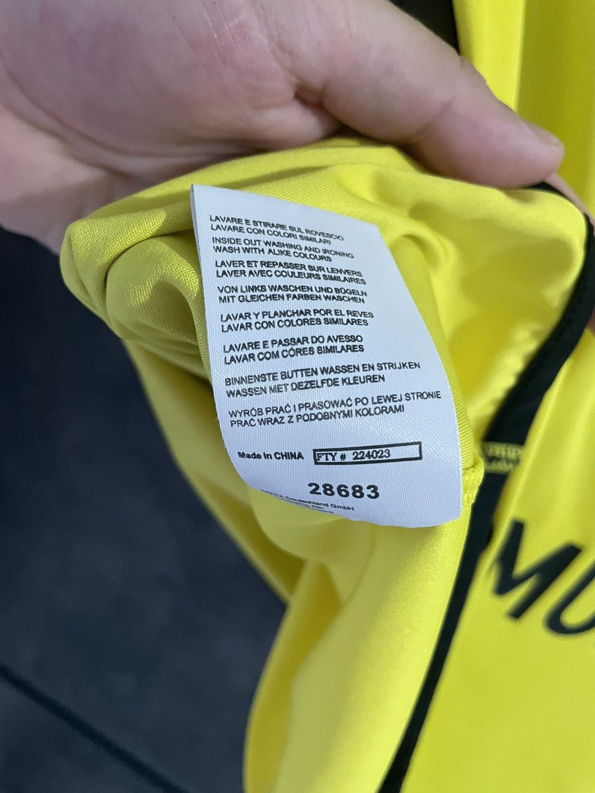 Kappa × Vintage Very Rare 2011 Kappa Borussia Dortmund Special Soccer Jersey Size US M / EU 48-50 / 2 - 13 Thumbnail