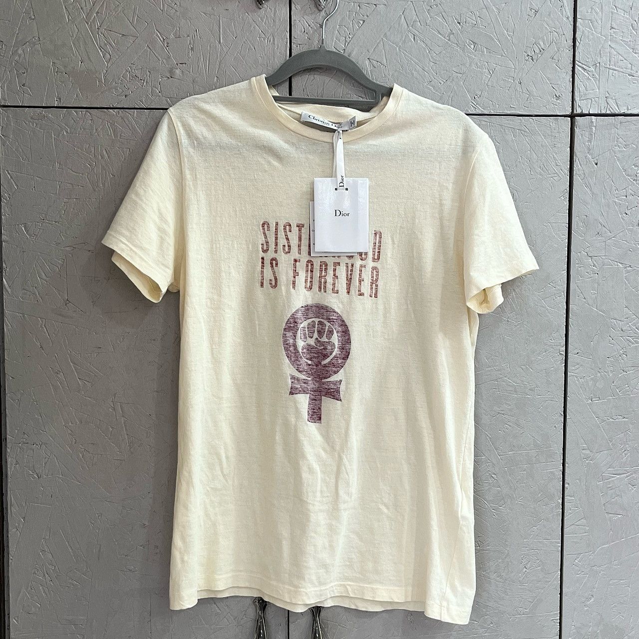 Dior Dior Sisterhood Is Forever Graphic T-Shirt Size M Size M / US 6-8 / IT 42-44 - 1 Thumbnail