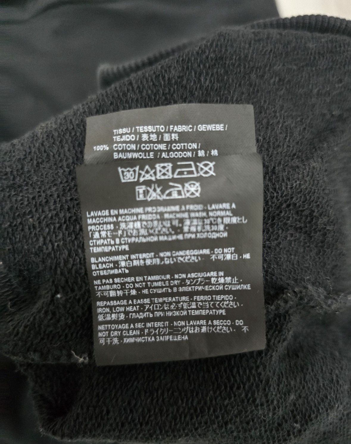 Yves Saint Laurent Saint LaurentSmall logo sweatshirt 2503-Nextarrow Size US M / EU 48-50 / 2 - 5 Thumbnail