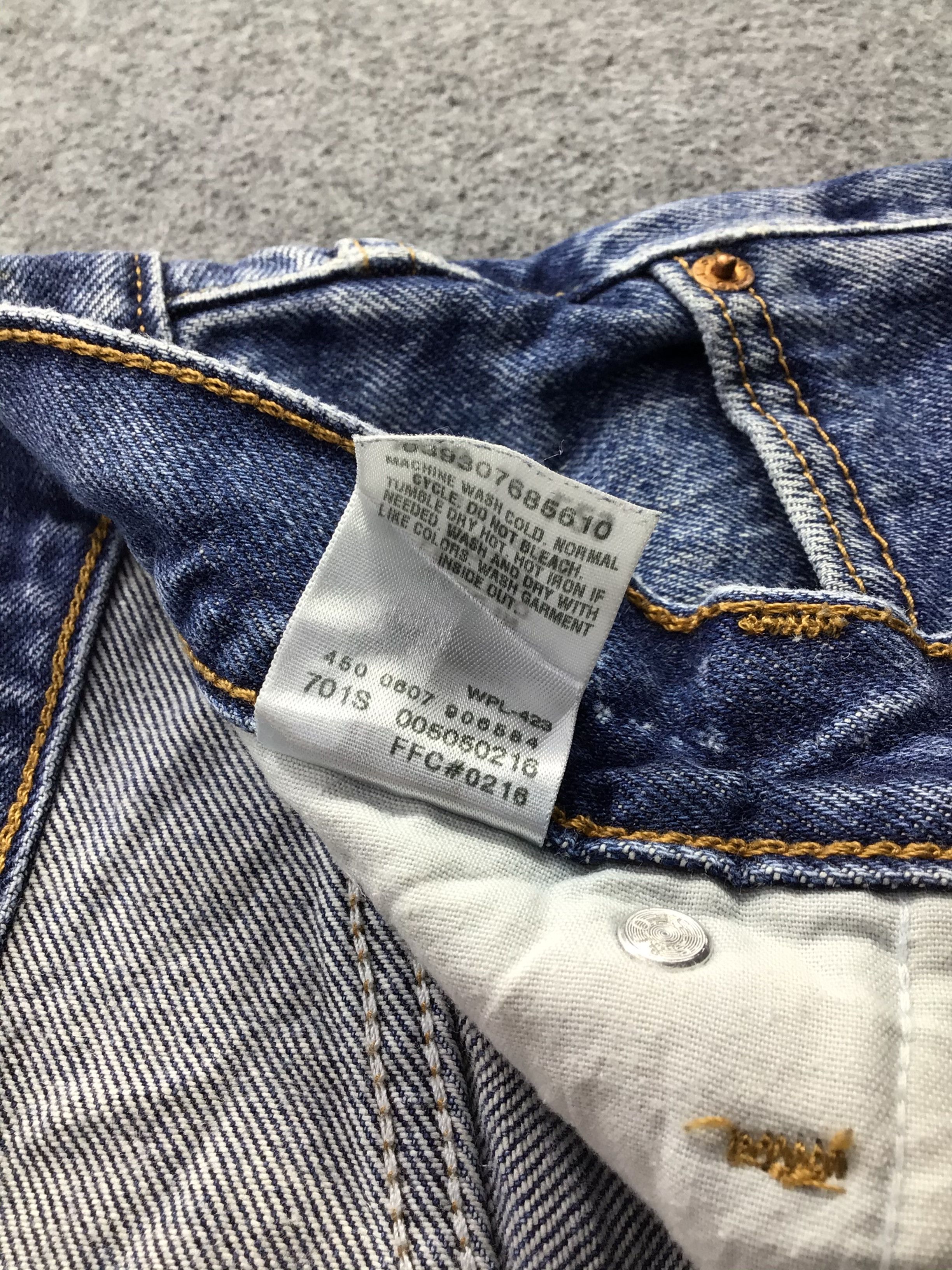 Levi's Vintage Levis 505 Jeans Faded Blue Denim KJ169 Size US 36 / EU 52 - 11 Thumbnail