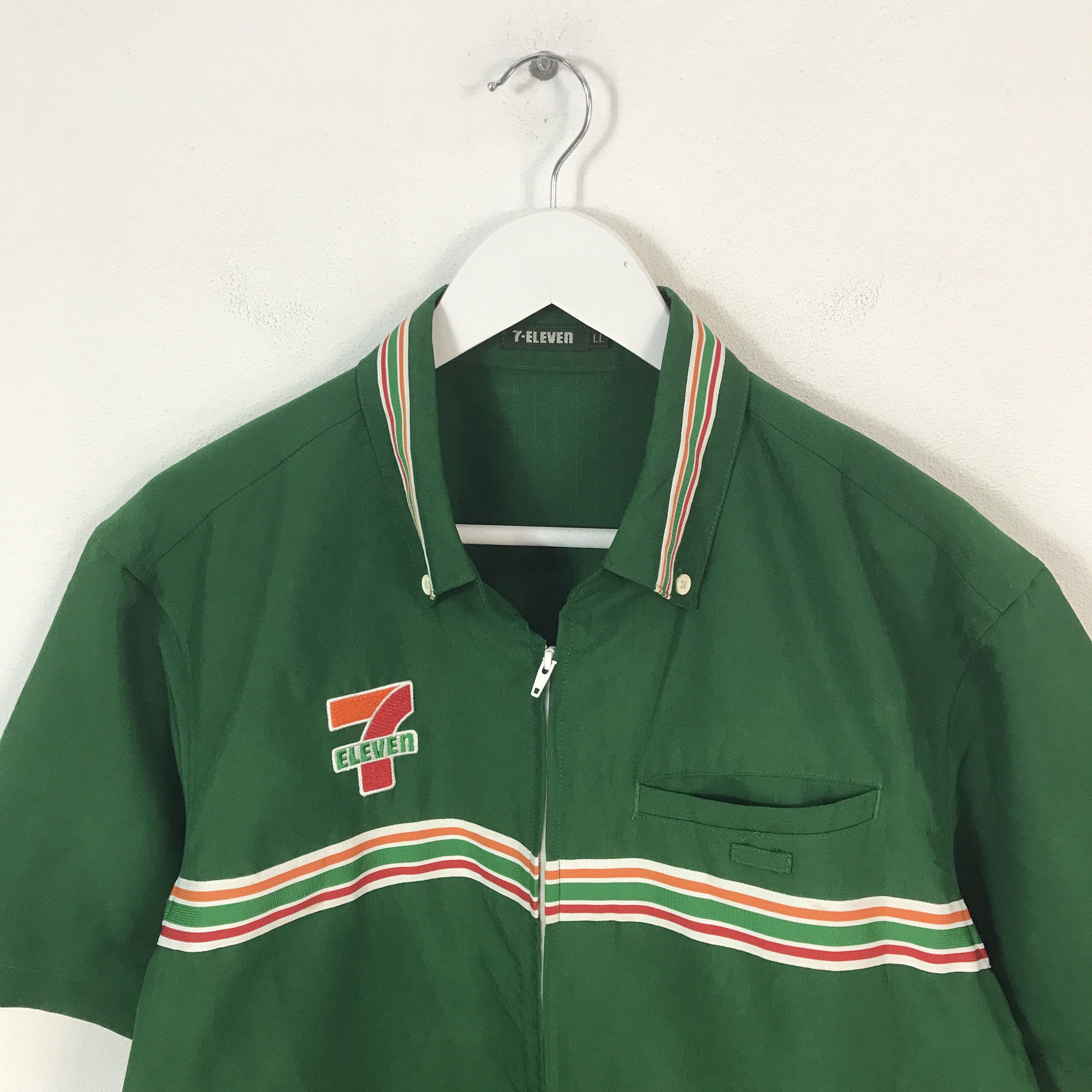 Other 7-eleven Embroidery Logo Worker Japan jacket Size US L / EU 52-54 / 3 - 3 Thumbnail