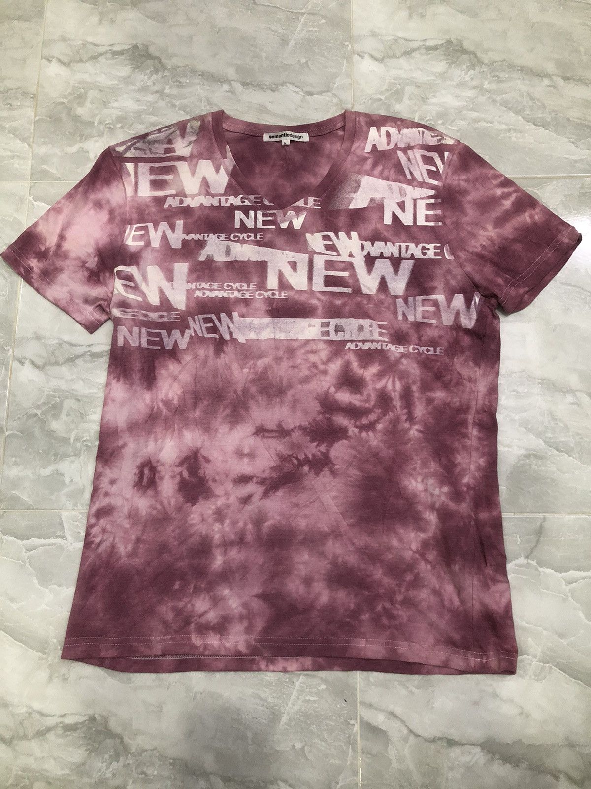 Japanese Brand × semanticdesign Semanticdesign All-Over Print V-Neck Tee — Avant-Garde Size US S / EU 44-46 / 1 - 13 Thumbnail