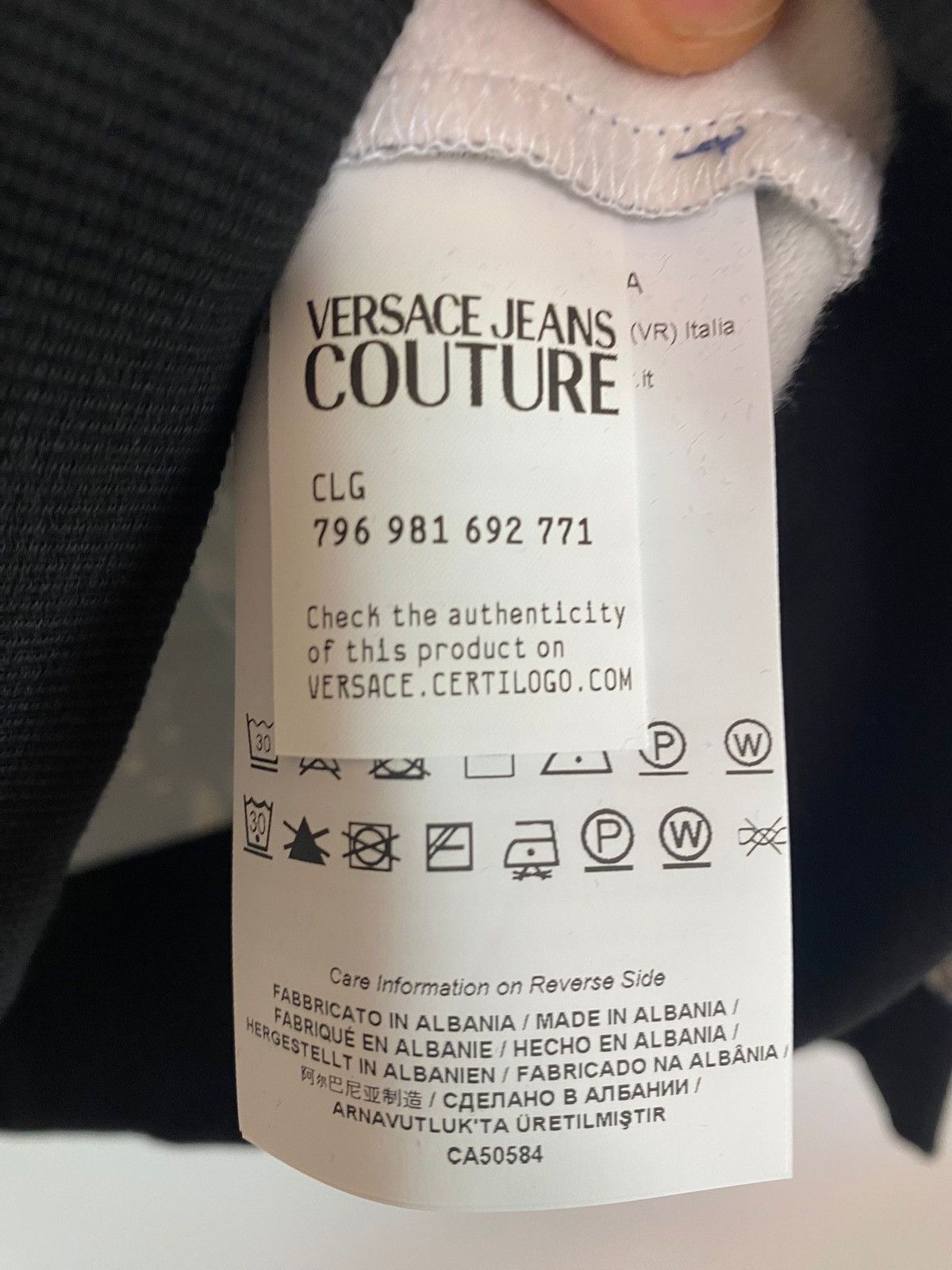 Versace Jeans Couture Tapestry Print Brushed Sweatshirt Versace Jeans Culture XL Size US XL / EU 56 / 4 - 4 Thumbnail