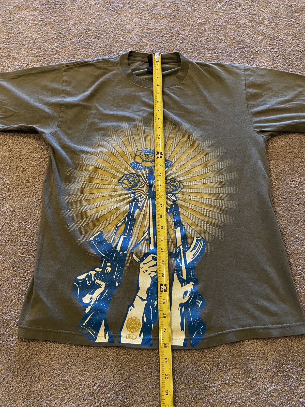 Obey Obey Agitprop Ak47 Guns T shirt Size US L / EU 52-54 / 3 - 3 Thumbnail