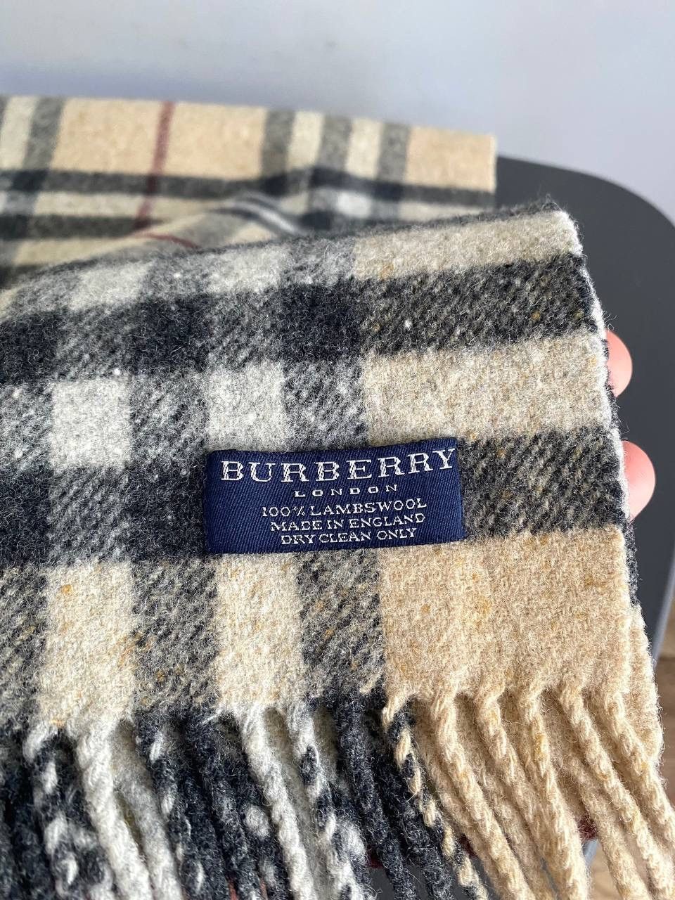 Burberry Burberry London Nova Check Pattern 100% LambsWool Scarf Size ONE SIZE - 13 Thumbnail