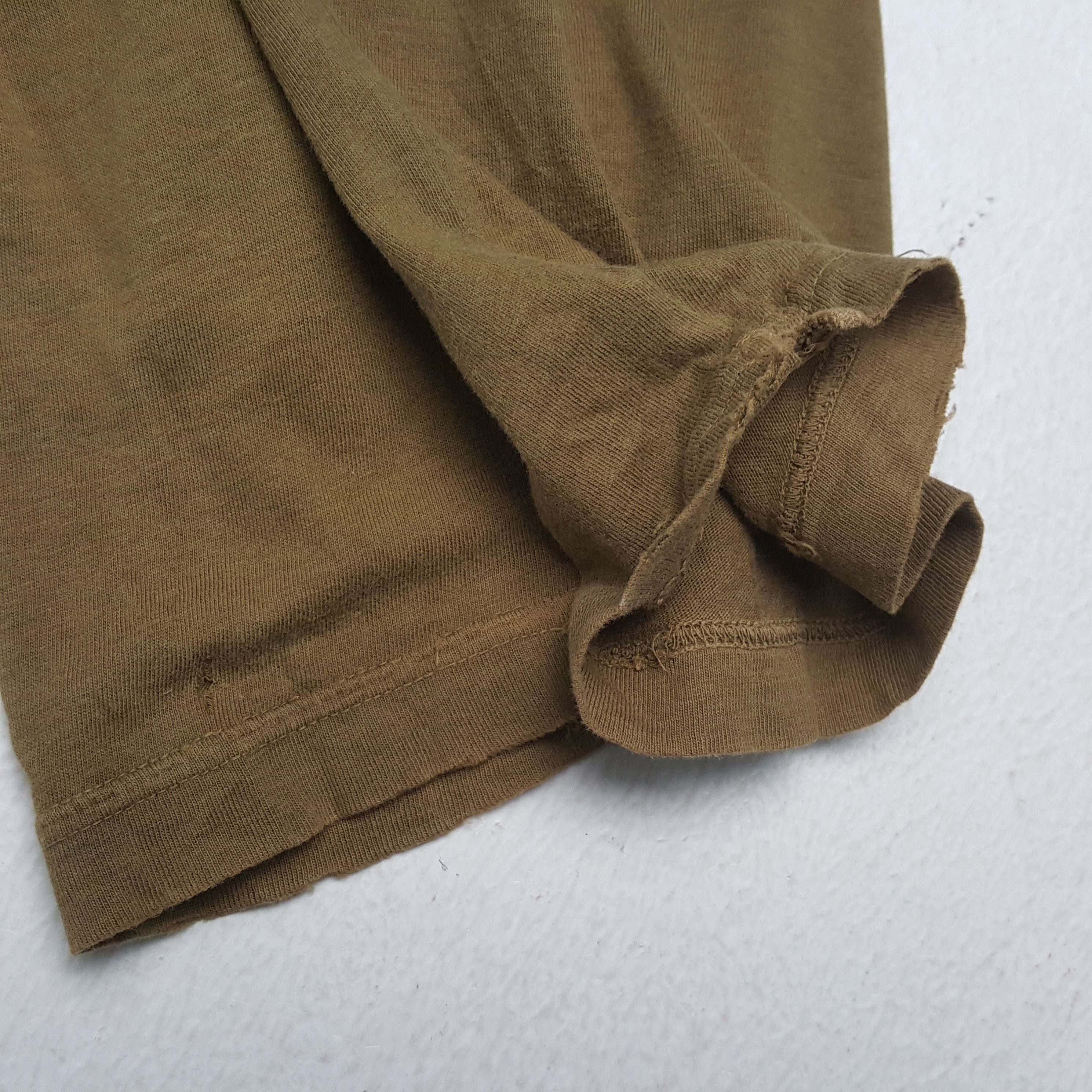 Issey Miyake × Japanese Brand × Vintage ISSEY MIYAKE Fashion Japanese Designer Distressed Tshirt Size US L / EU 52-54 / 3 - 6 Thumbnail