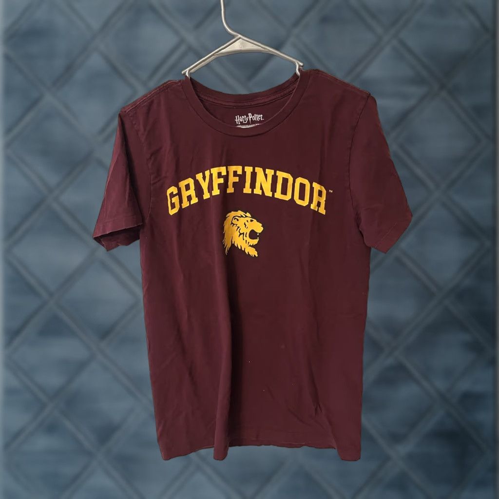 Vintage Harry Potter Mens Gryffindor Shirt Size Medium Maroon Size US M / EU 48-50 / 2 - 1 Thumbnail