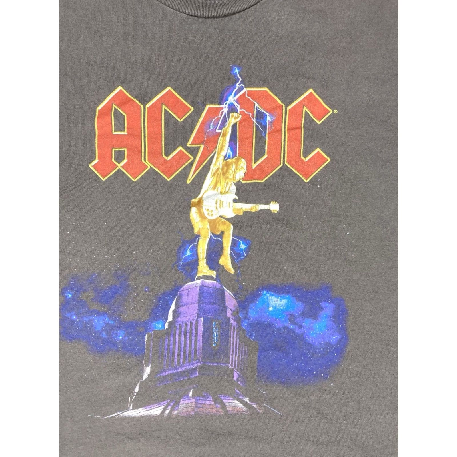 Vintage ACDC Graphic T-shirt Men XL Gray Short Sleeve Music Merch Shirt Size US XL / EU 56 / 4 - 2 Thumbnail