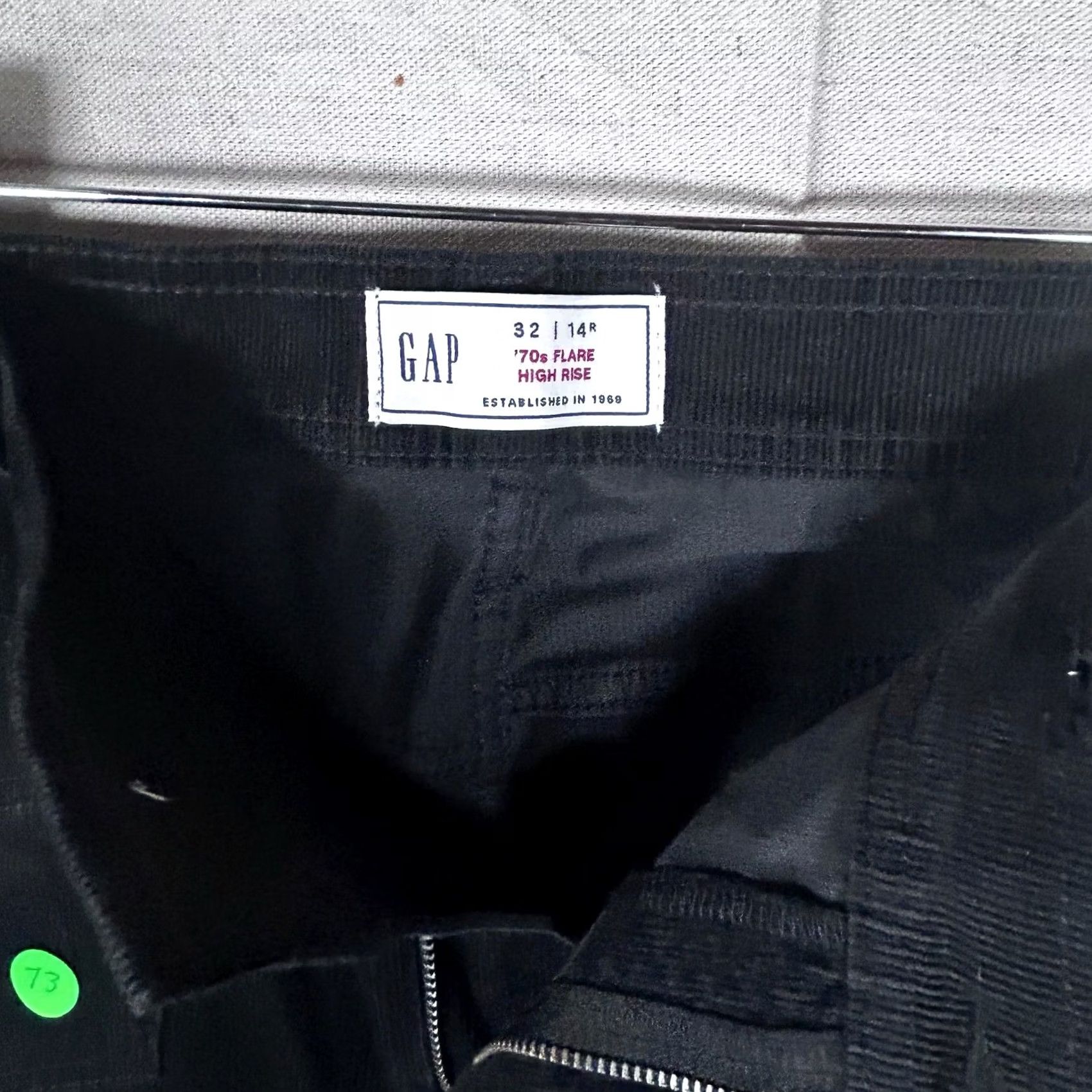 Gap Gap 70s Flare High Rise Corduroy Pants Womens 32 Black NWT Size 24" / US 00 / IT 34 - 3 Thumbnail