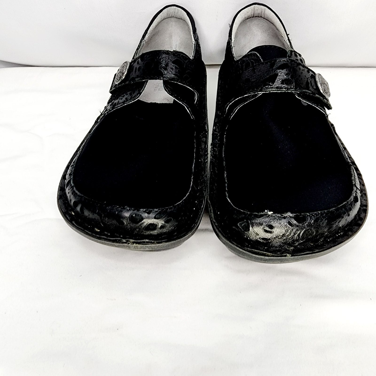 Other Alegria Black Leather Floral Embossed And Neoprene Shoes Size US 9 / IT 39 - 4 Thumbnail