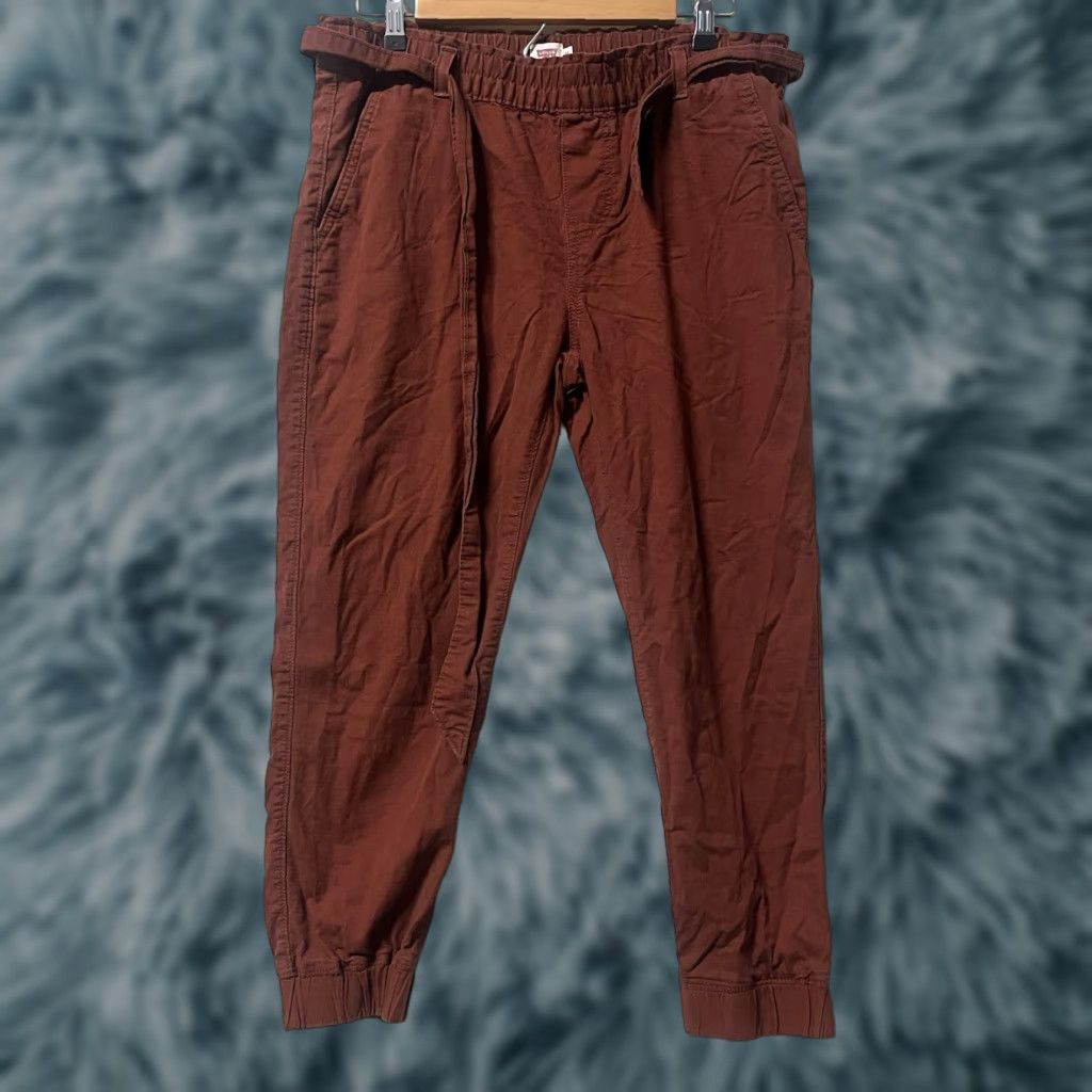 Levi's Levis Red Joggers Men M Stretch Pants Comfort Elastic Waist Cotton Blend 30in Inseam Regular Size M Jogger Mens Red Comfort Pants Size US 31 - 1 Thumbnail