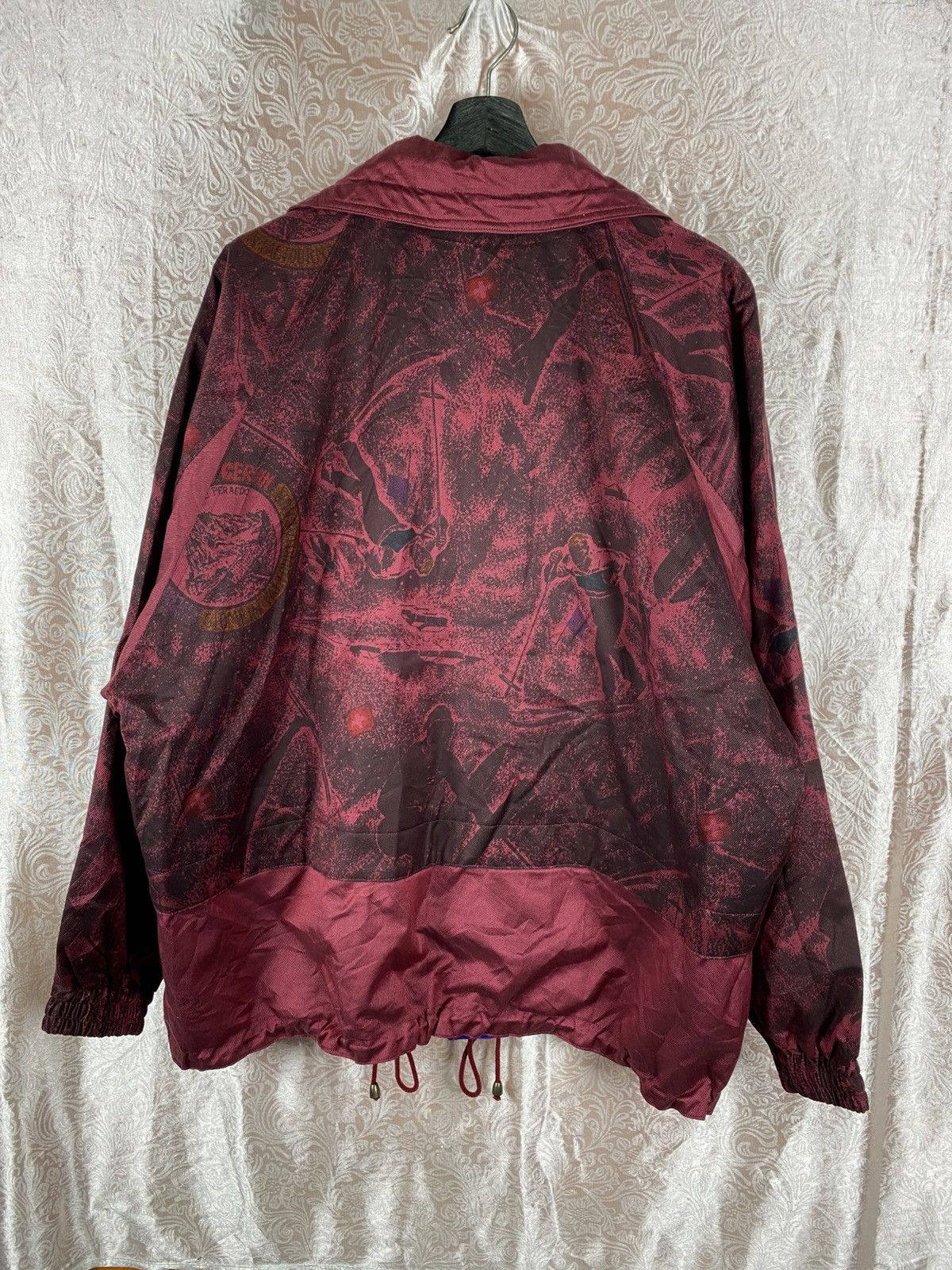 Cerruti 1881 Vintage Cerruti 1881 Sport Windbreaker Burgundy Graphic Ski Size US M / EU 48-50 / 2 - 12 Thumbnail