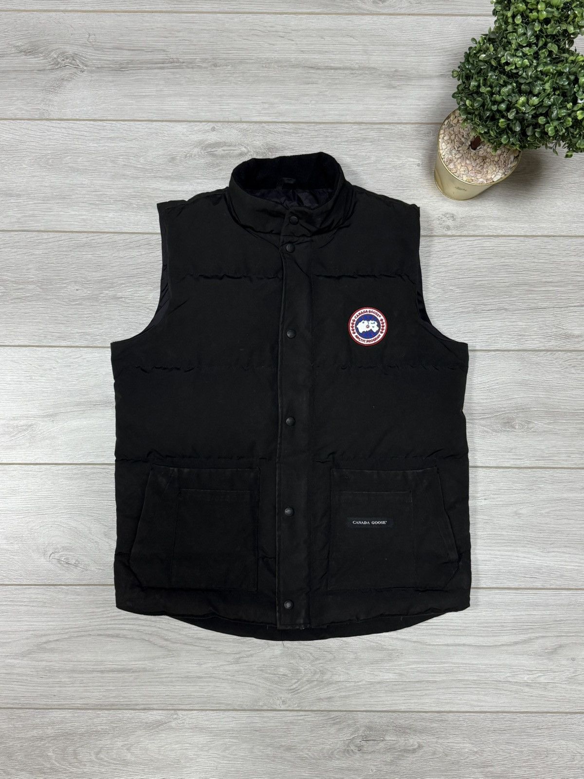 Canada Goose Canada Goose freestyle best down puffer zip jacket Size US L / EU 52-54 / 3 - 1 Thumbnail