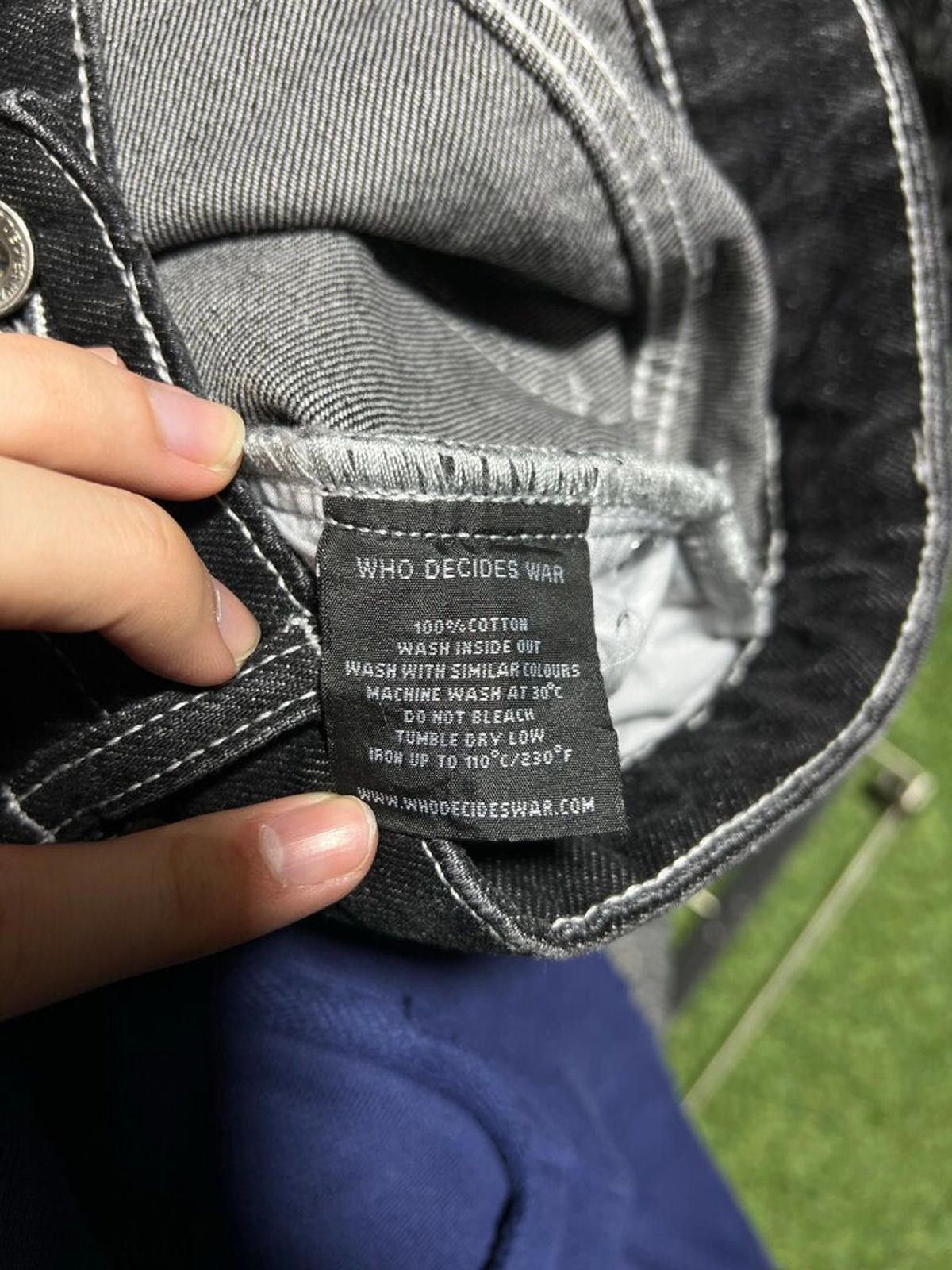 Who Decides War Who Decides War Black Darning Jeans Sz. 32 Size ONE SIZE - 6 Thumbnail