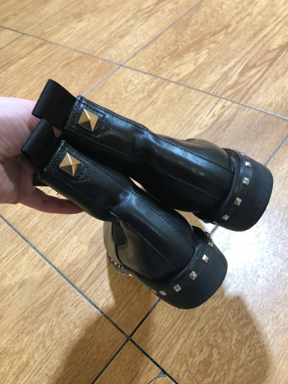 Valentino VALENTINO Rockstud Black Leather Chelsea Boots Size US 6 / IT 36 - 5 Thumbnail