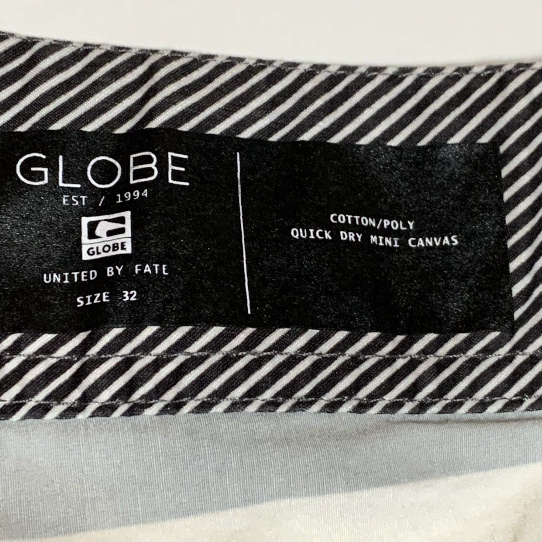 Globe Globe United by Fate Striped Quick Dry Mens Boardshorts SZ 32 Size US 32 / EU 48 - 7 Thumbnail
