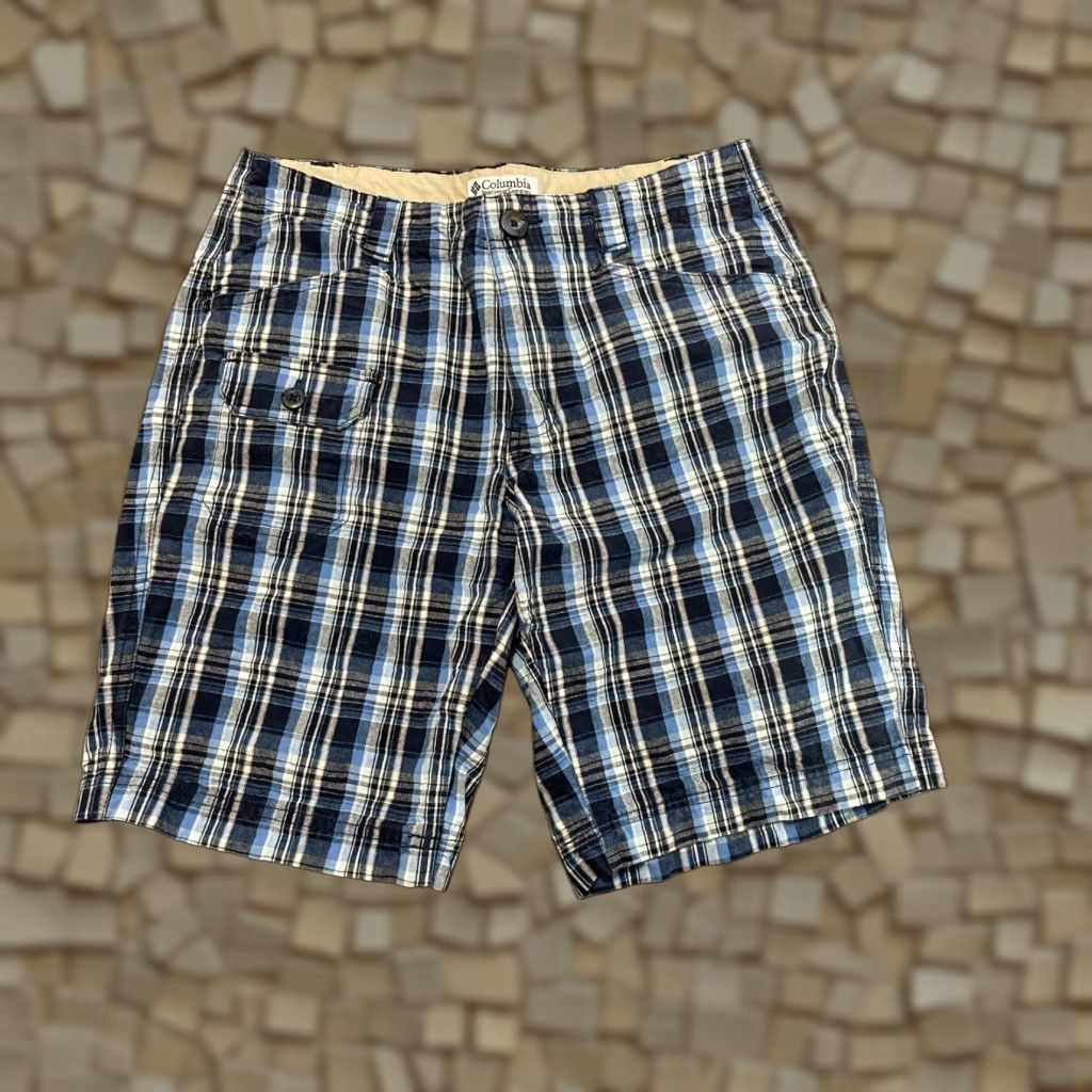 Vintage Columbia Shorts, Women's Size 9, Blue White Plaid, Pockets, Button Front, Chino, Juniors, Womens Size 30" / US 8 / IT 44 - 1 Thumbnail