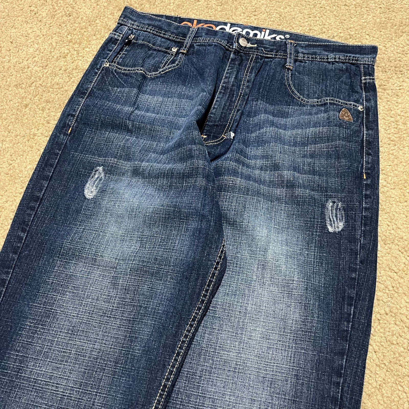 Akademiks Akademiks Y2K Baggy Skater Faded Embroidered Jeans 38Wx32L Size US 38 / EU 54 - 3 Thumbnail