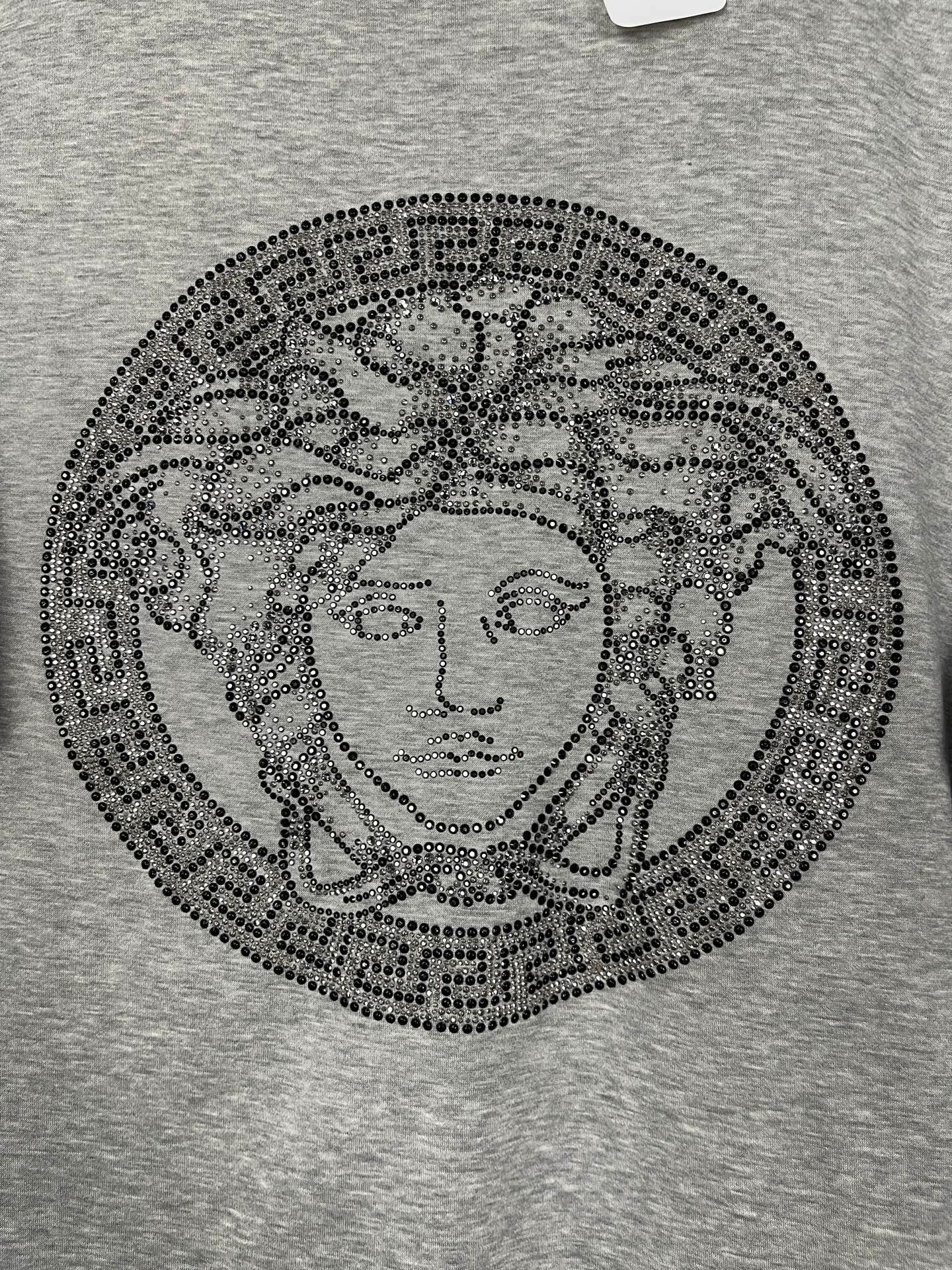 Versace Versace Crystal-Embellished Short Sleeve Tee L 99 New Size US L / EU 52-54 / 3 - 5 Thumbnail