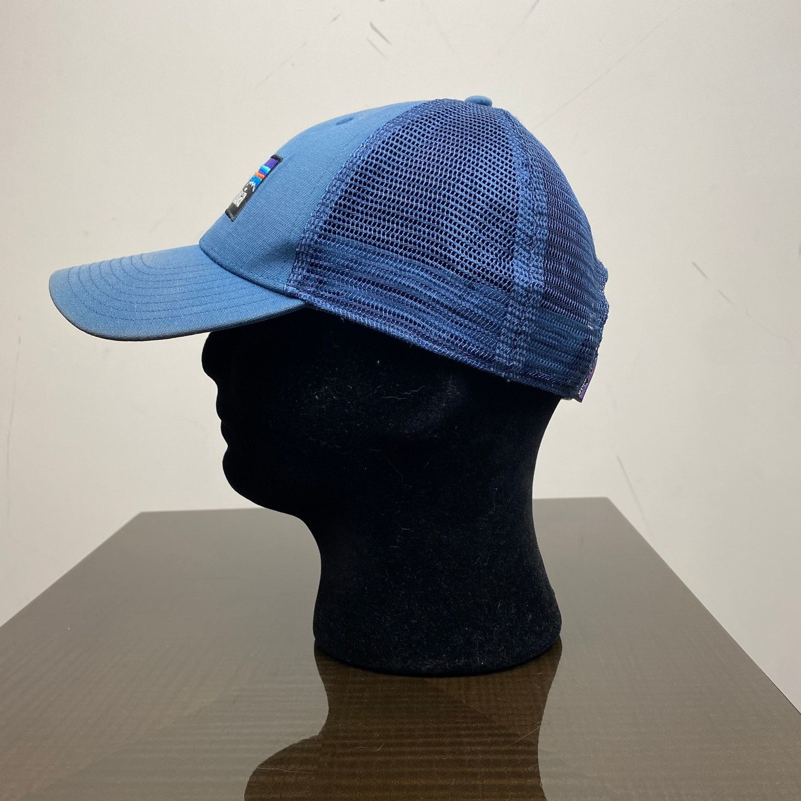 Patagonia Patagonia P-6 Logo Mesh Trucker Hat Snapback Gorpcore Size ONE SIZE - 6 Thumbnail