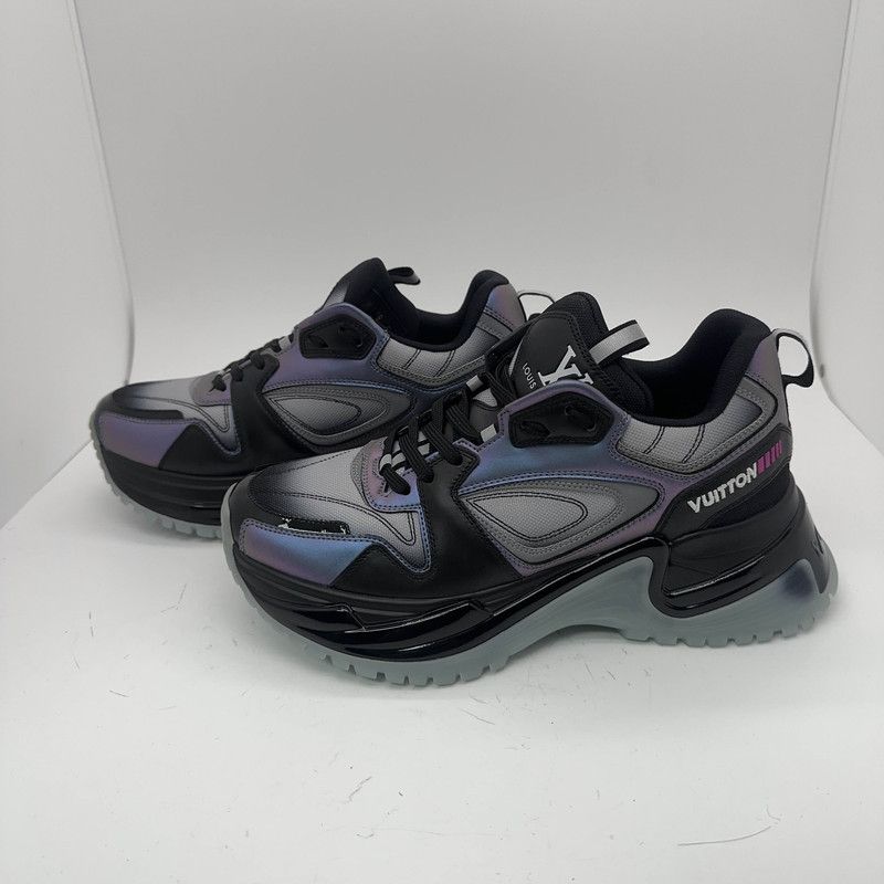 Louis Vuitton Louis Vuitton Run Away Pulse Sneakers in Black and Purple 0079 Size US 7 / EU 40 - 1 Thumbnail