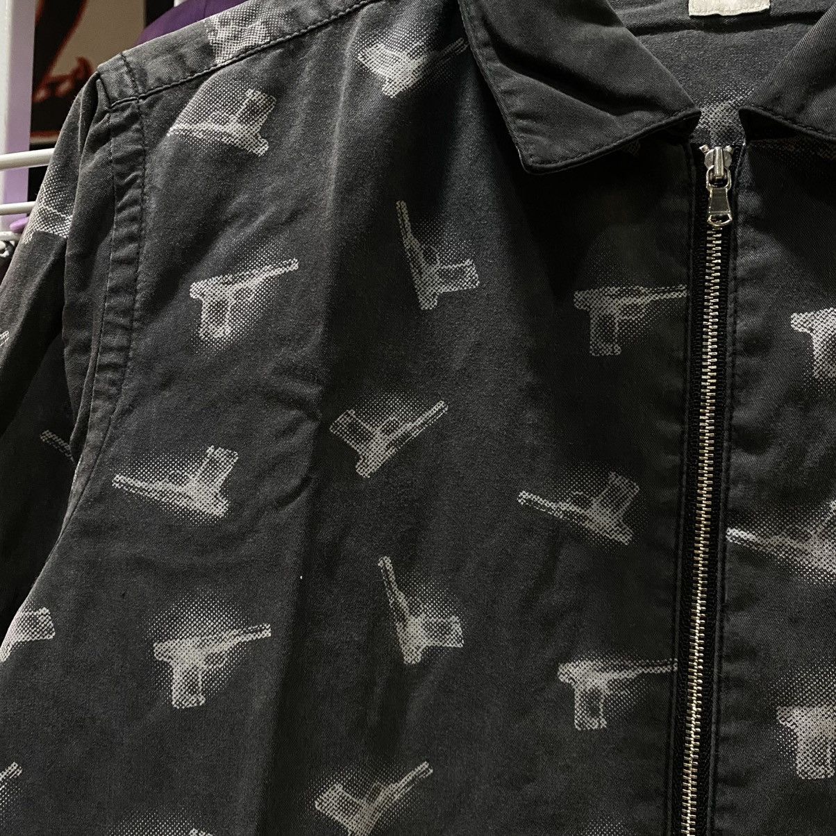 Takeo Kikuchi Takeo Kikuchi Glock FullPrint Longsleeve Shirt Zipper Jacket Size US L / EU 52-54 / 3 - 5 Thumbnail