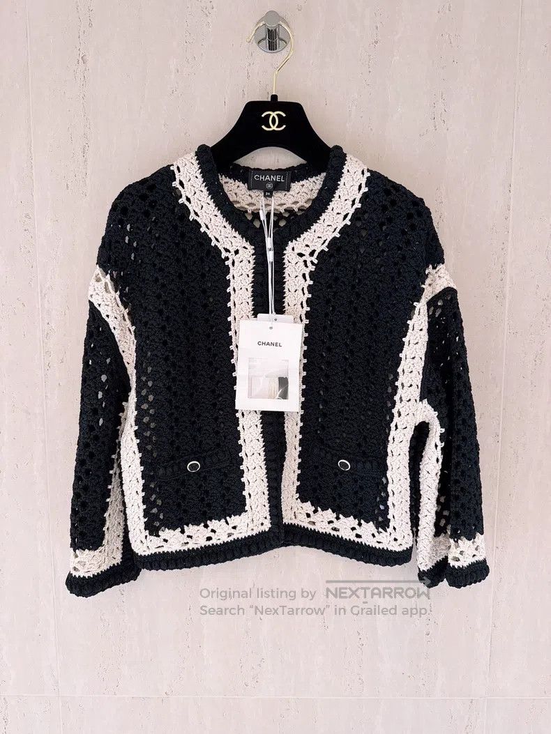 Chanel Chanel 22C Early Spring Vacation Black and White Woven Thr Size XXS / US 00 / IT 34 - 1 Thumbnail