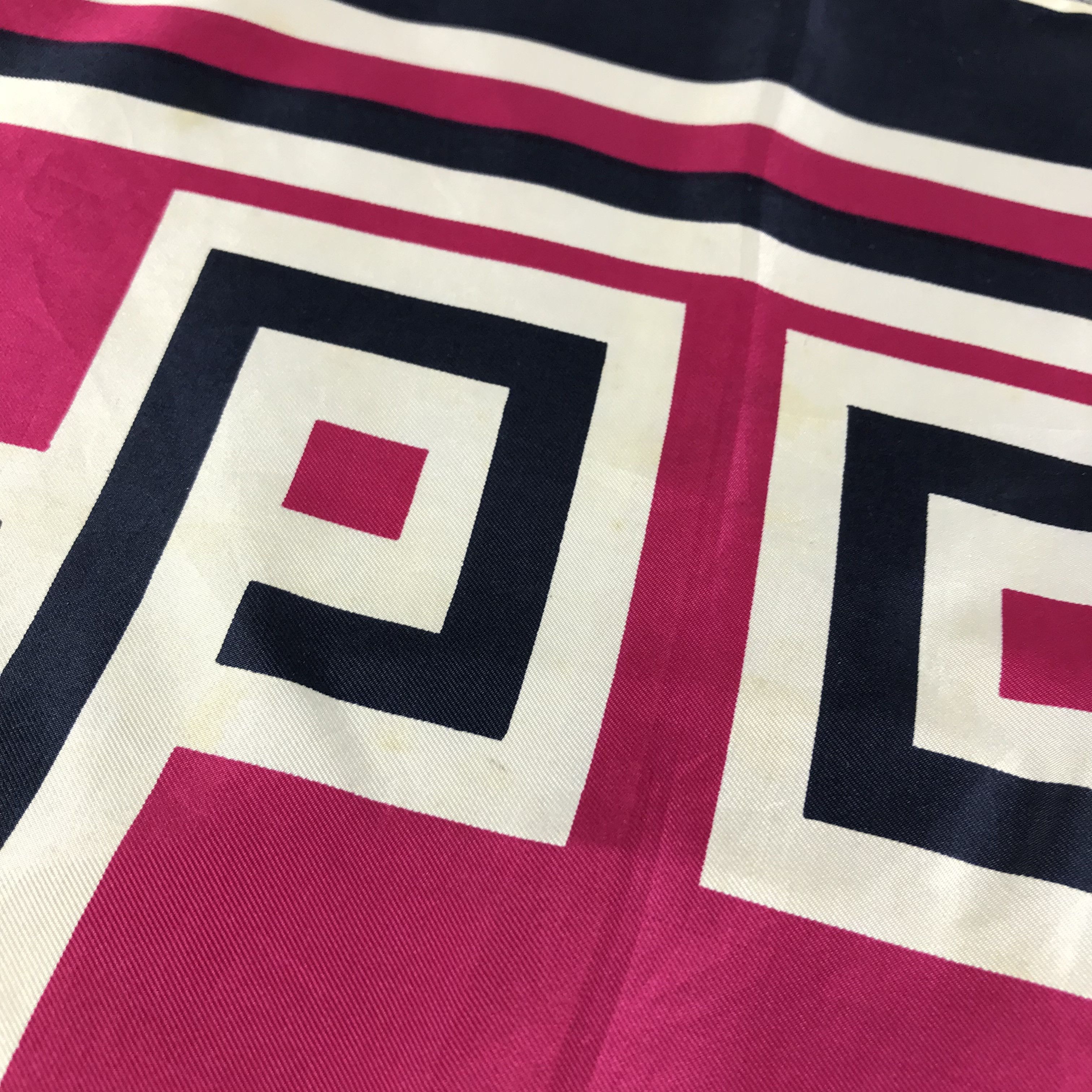 Vintage Vintage Geometrical Design Silk Scarf M112 Size ONE SIZE - 8 Thumbnail