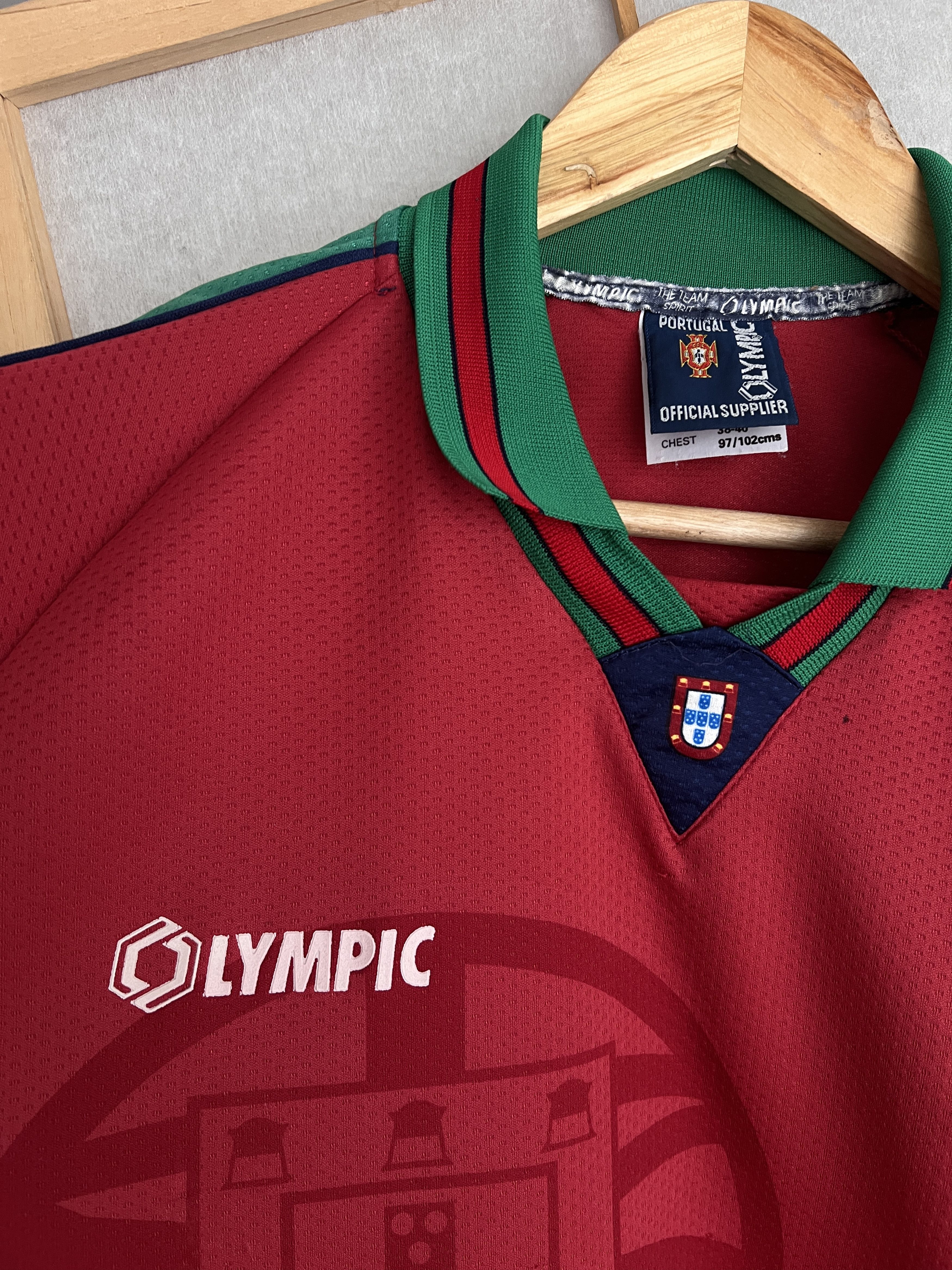 Vintage Rare! Olympic FC Portugal 1996 home football jersey soccer Size US M / EU 48-50 / 2 - 11 Thumbnail