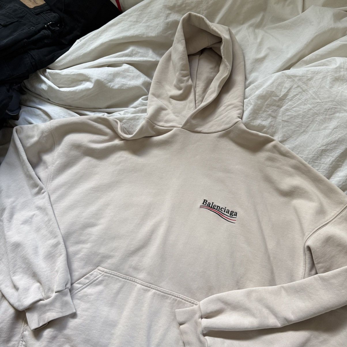 Balenciaga Balenciaga Embroidered Campaign Logo Hoodie Size US XL / EU 56 / 4 - 1 Thumbnail